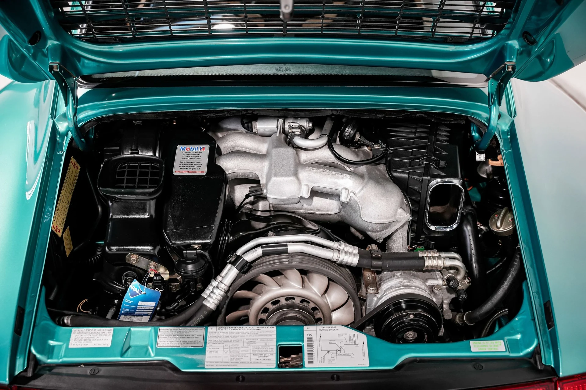 mph043_2528493209_5adbdbbf1df37c9636b89e2c66b5f088x_9ae5761d77