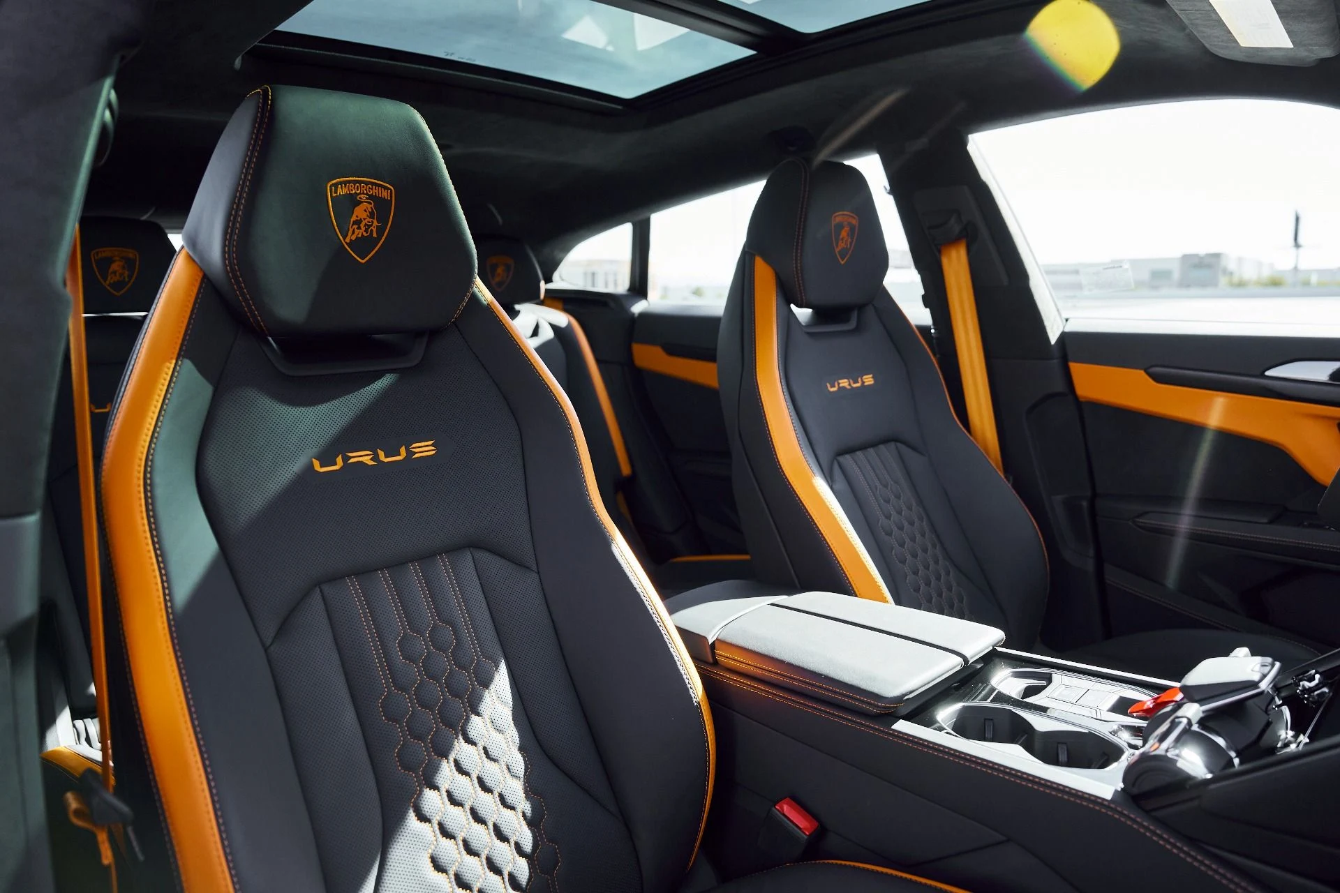 mph043_2537303337_Used_2024_Lamborghini_Urus_S_1768961928_12a612fbfc