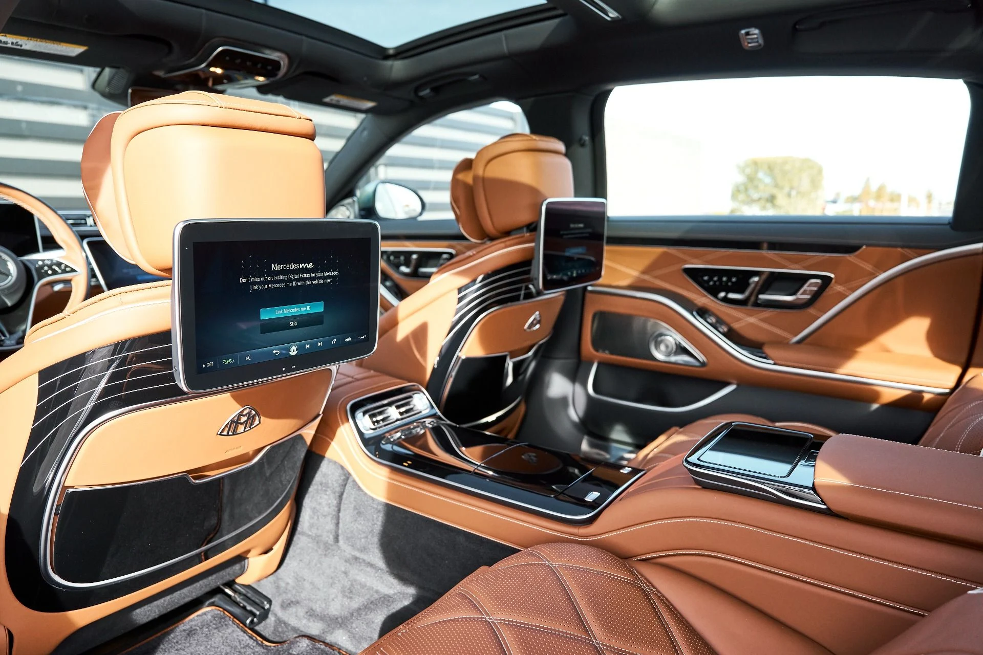 mph043_2541564674_Used_2026_Mercedes_Benz_S_Class_Maybach_S_680_1766455584_fbf25961db