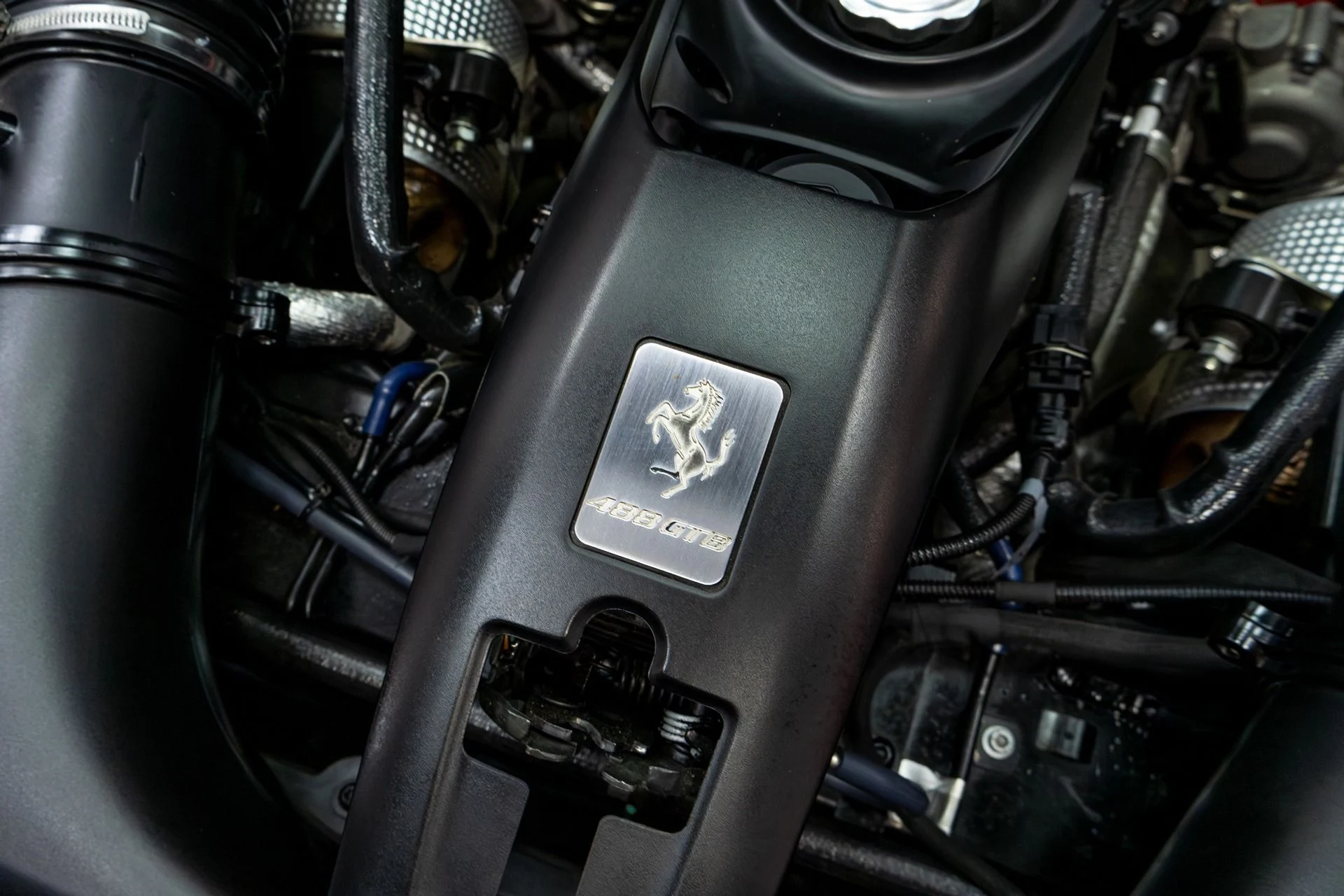 mph043_2557711414_Used_2018_Ferrari_488_GTB_1775864640_a2ed35619b