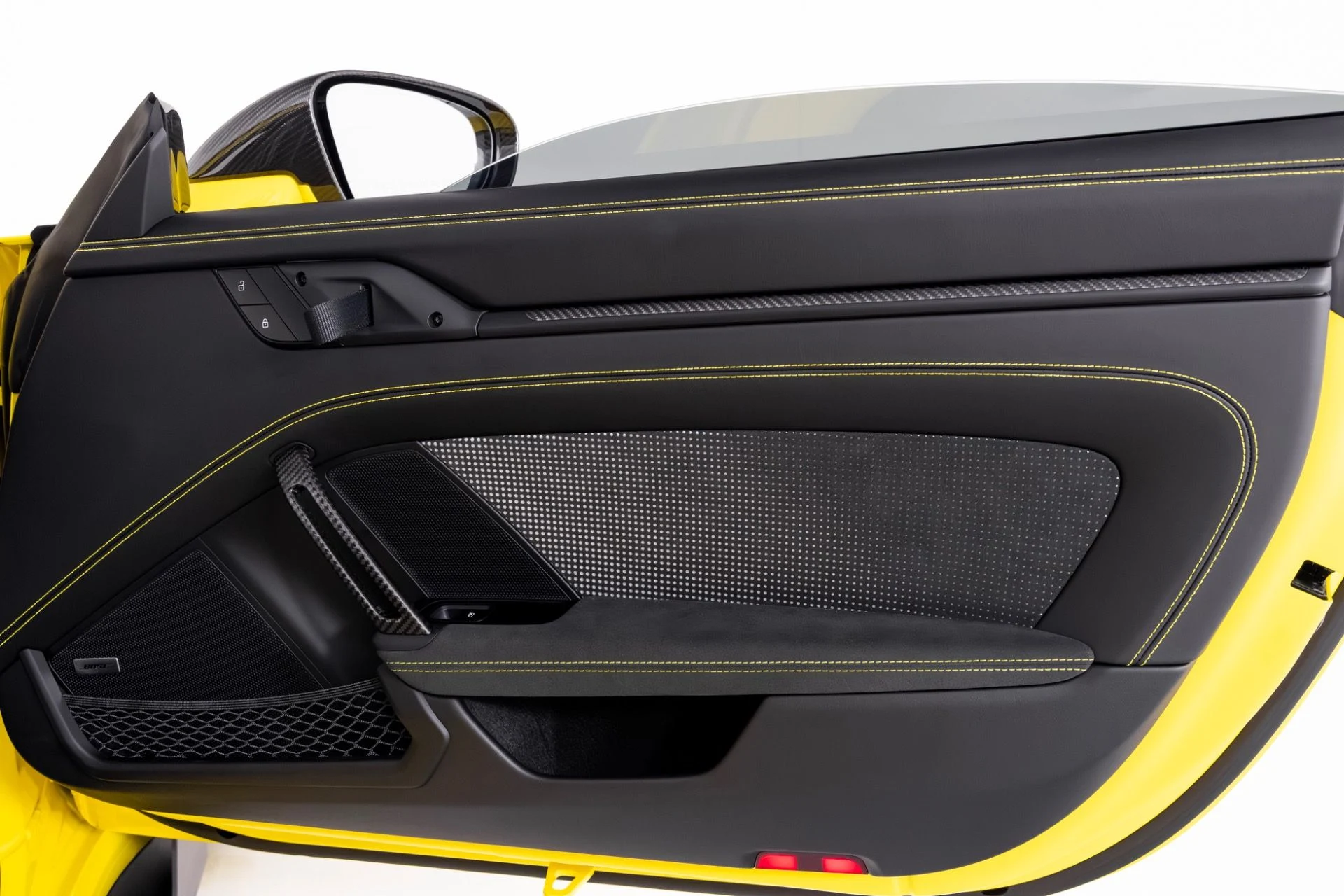 mph043_2570447669_Used_2024_Porsche_911_GT_3_RS_1770767541_afdc922707