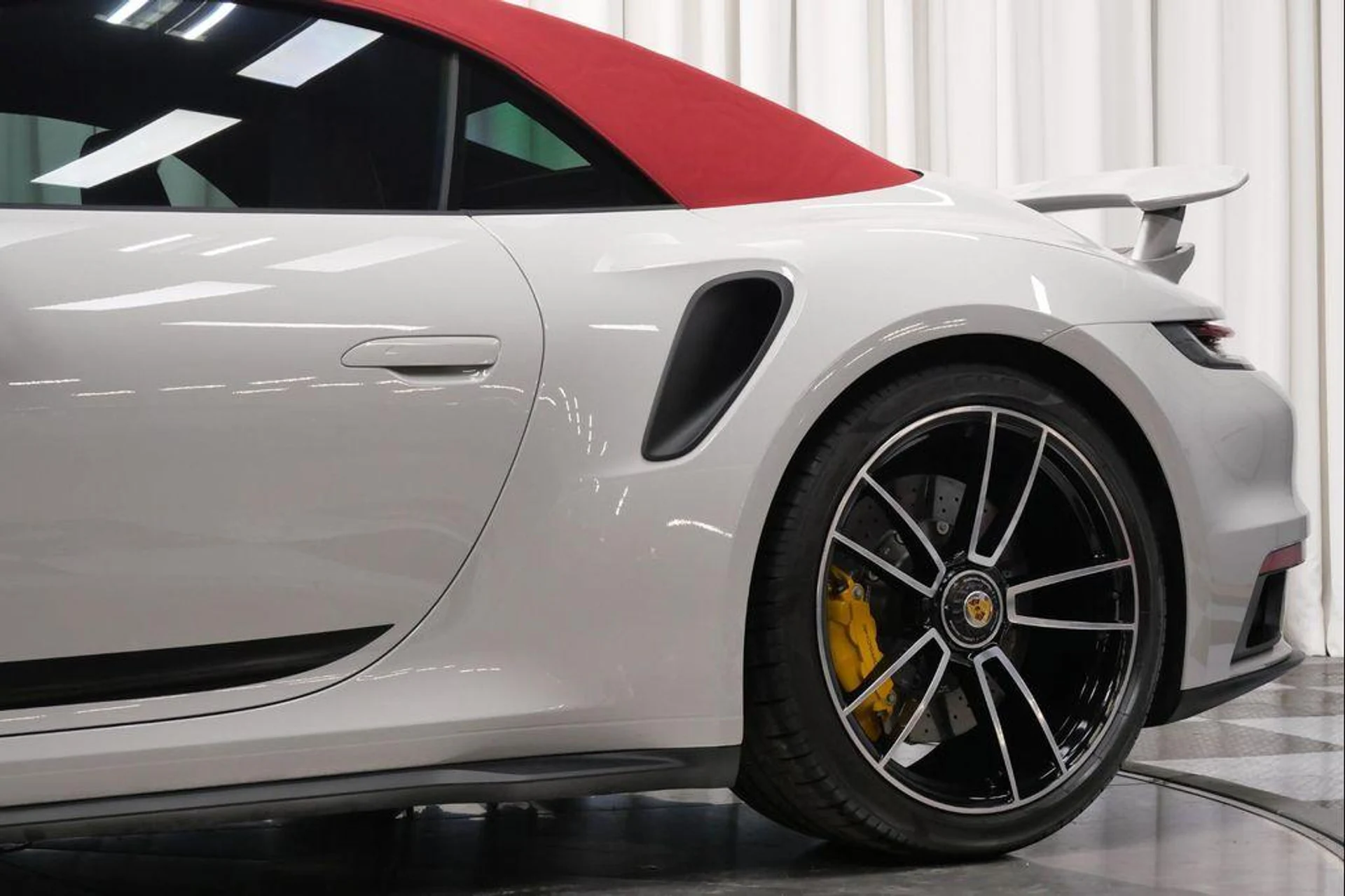 mph043_2582131593_n_T2_PV_Lctn_Kugu_Pr_Mw_Nd4u9a5w_Y_10e61e05ef