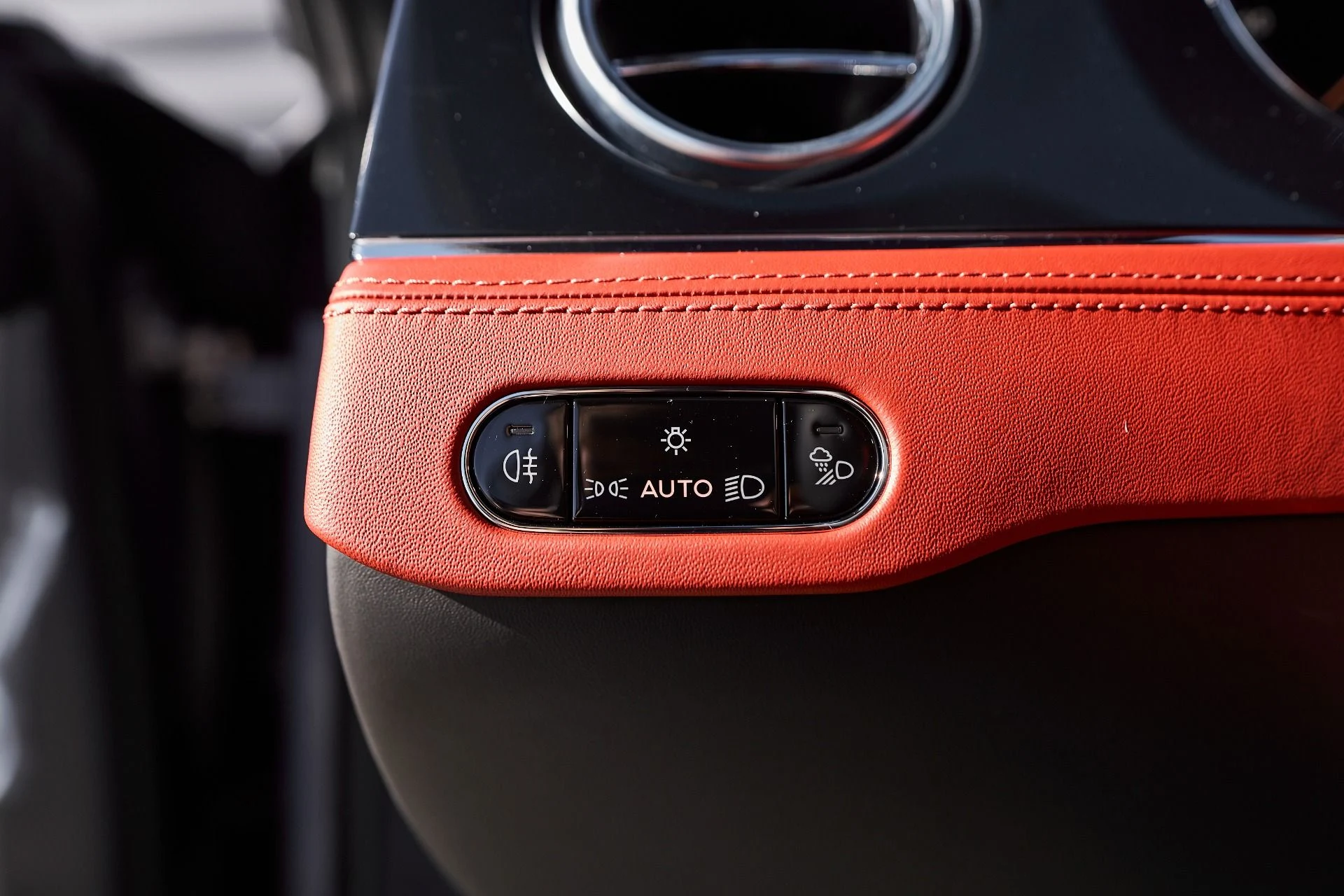 mph043_2590655497_Used_2023_Bentley_Continental_GT_Azure_1764903618_ea2953757a