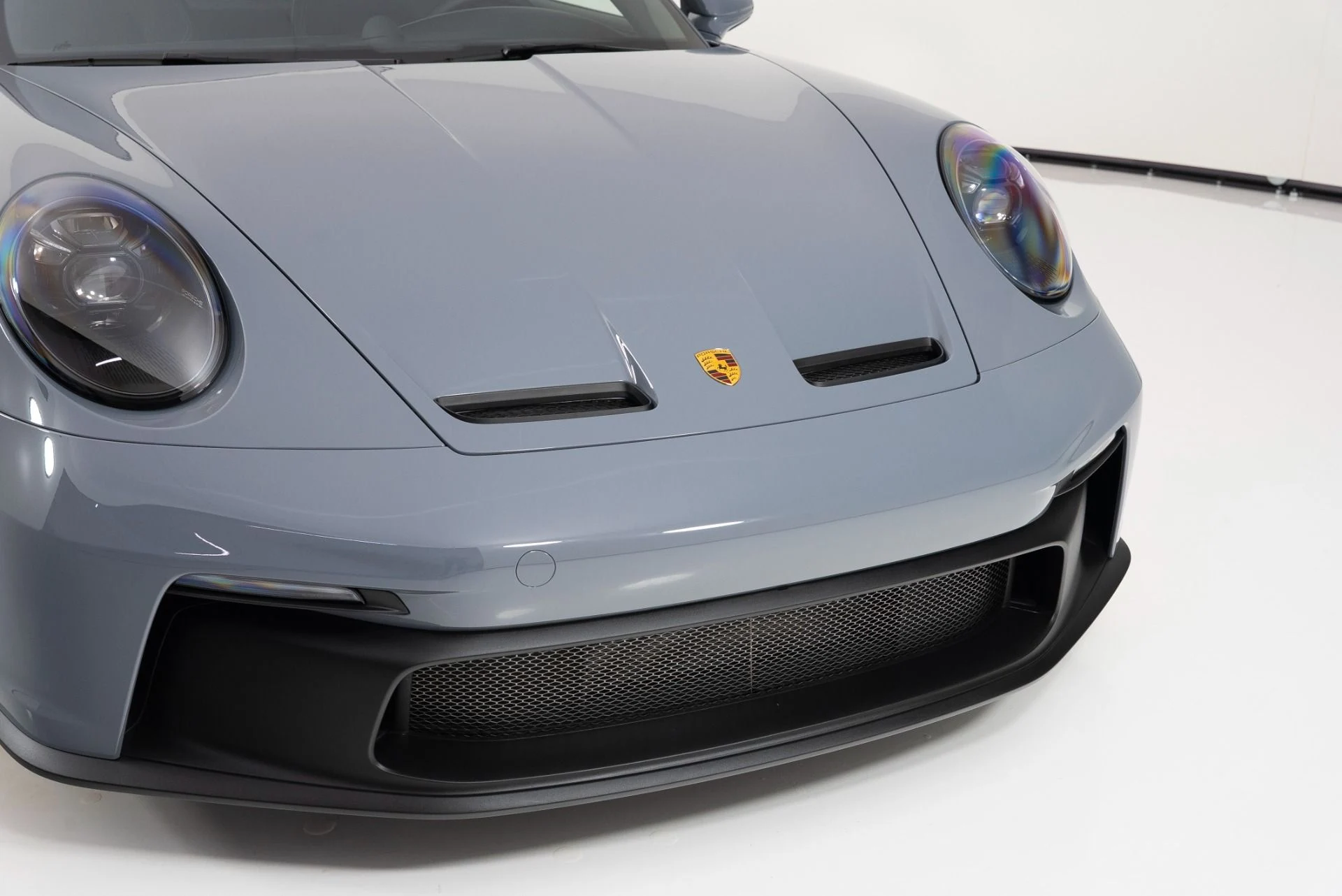 mph043_2592548266_Used_2024_Porsche_911_GT_3_1754347433_dd1d8b590d