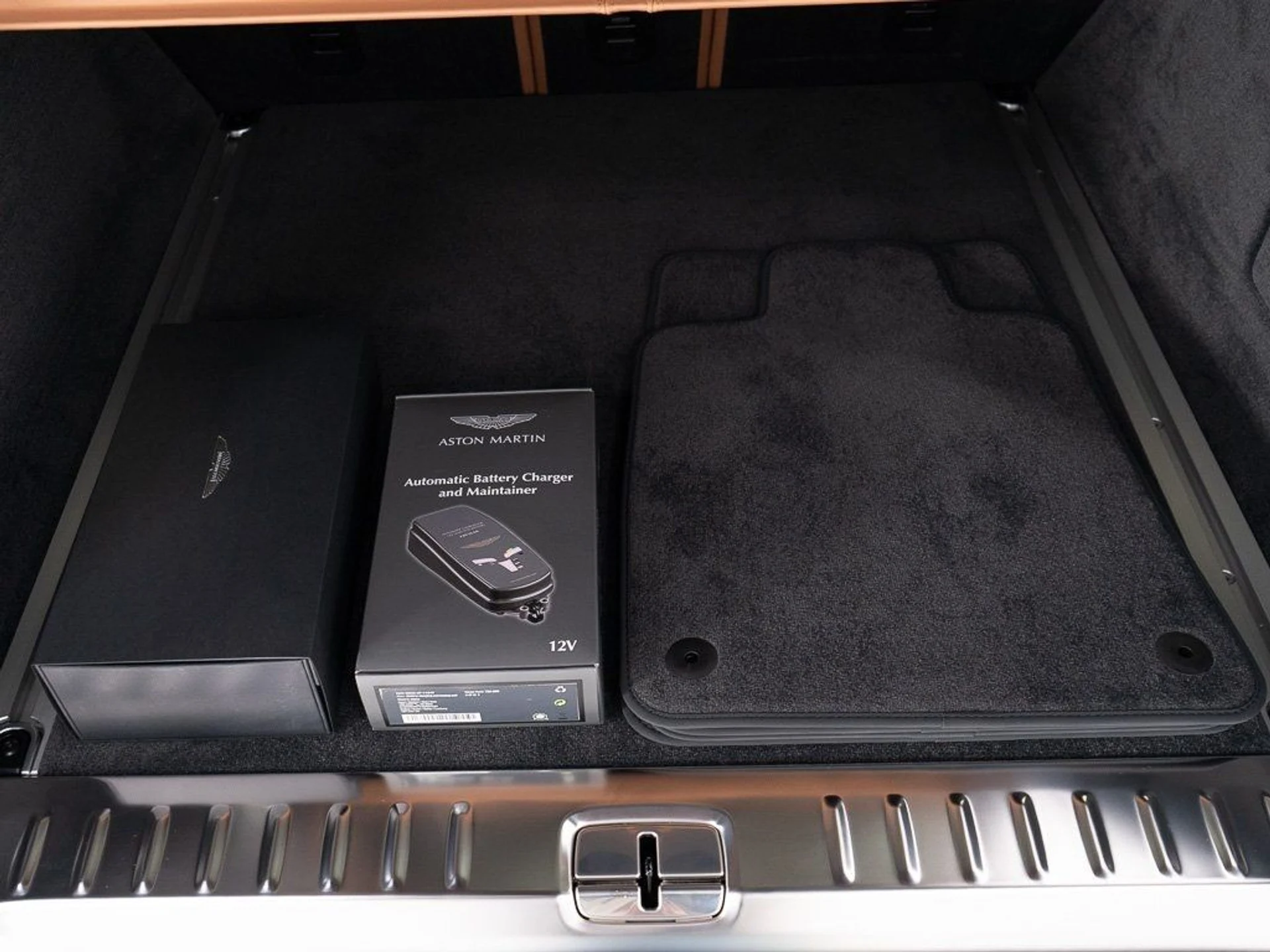 mph043_2595861937_edb29dd2efa0cb53126e08e5f967fe3e_044e8c8d80