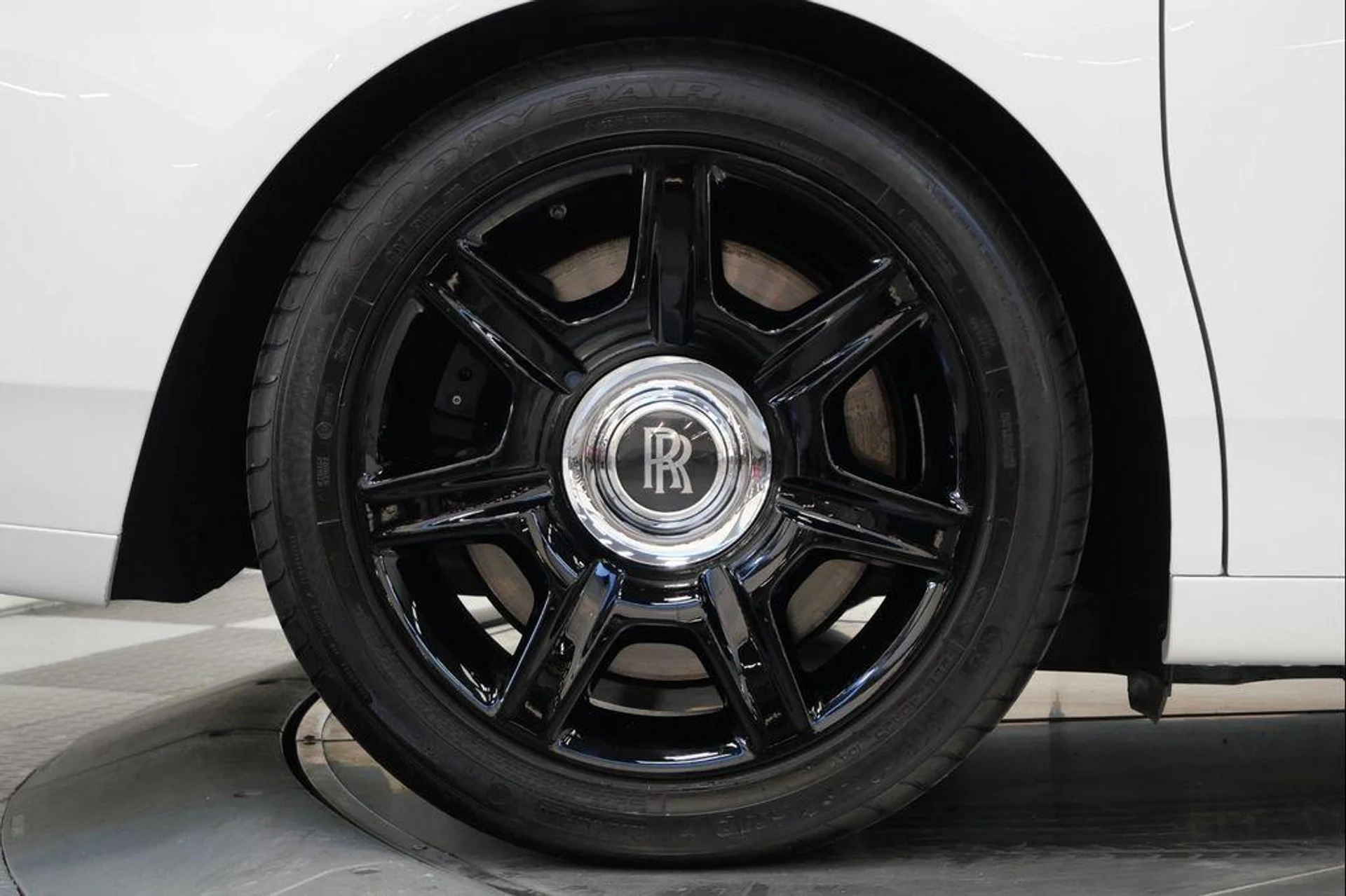 mph043_2602579950_ii3qg_DVC_GP_8_S_Tn_U_Vr_W_Tz3_Vzs4_e12e63c94a