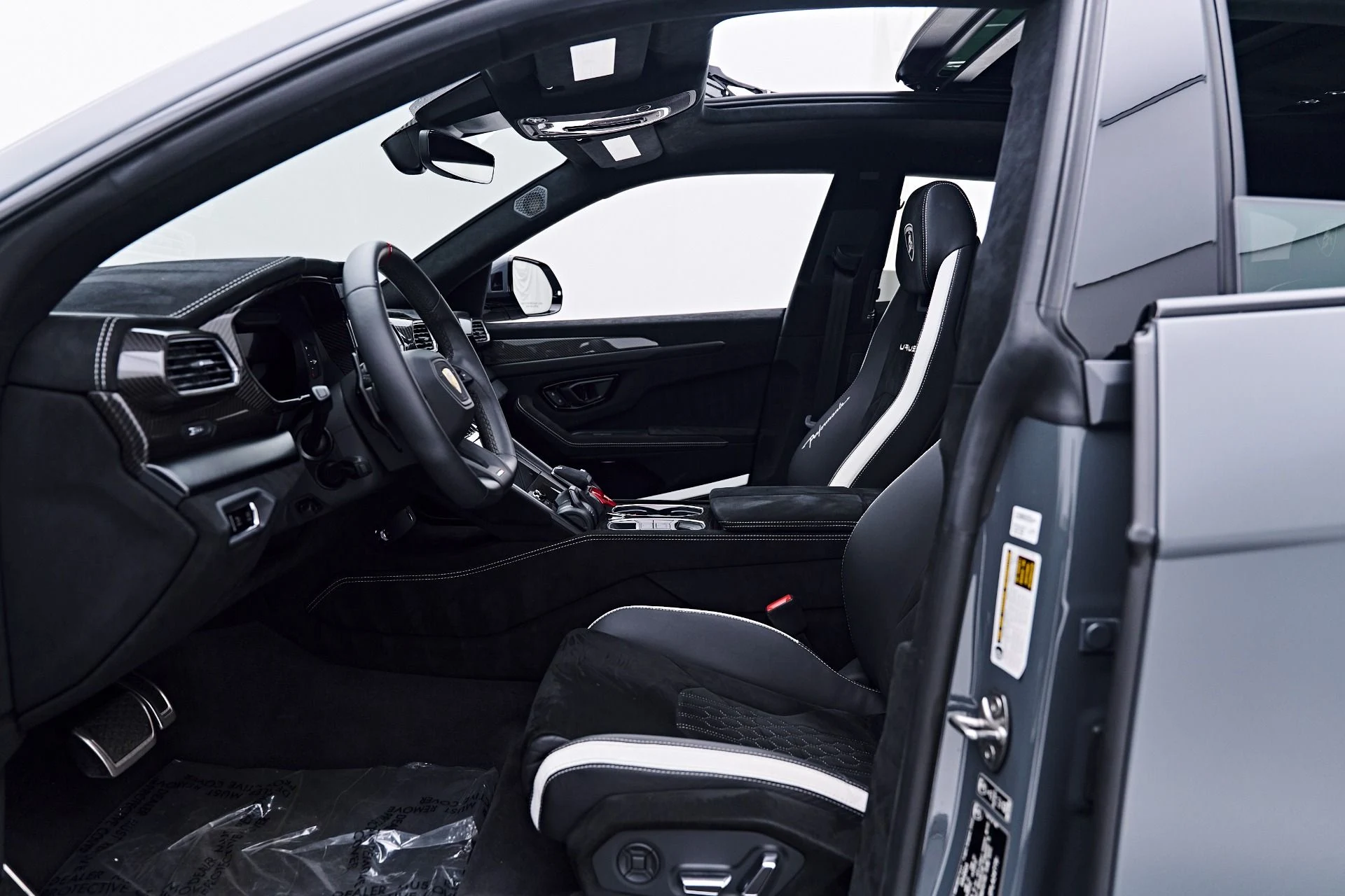 mph043_262683657_Used_2023_Lamborghini_Urus_Performante_1785711304_524e86f614