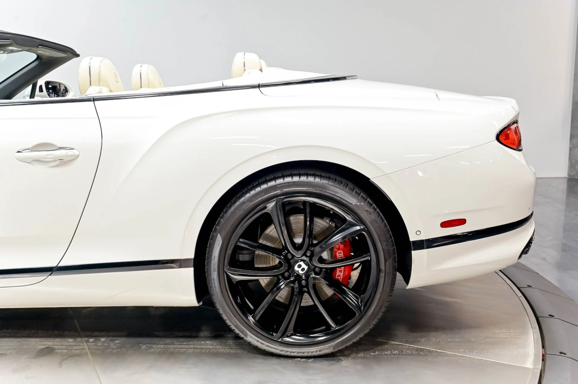 mph043_2629088576_Used_2020_Bentley_Continental_GT_V8_1780589697_8a596f02b9