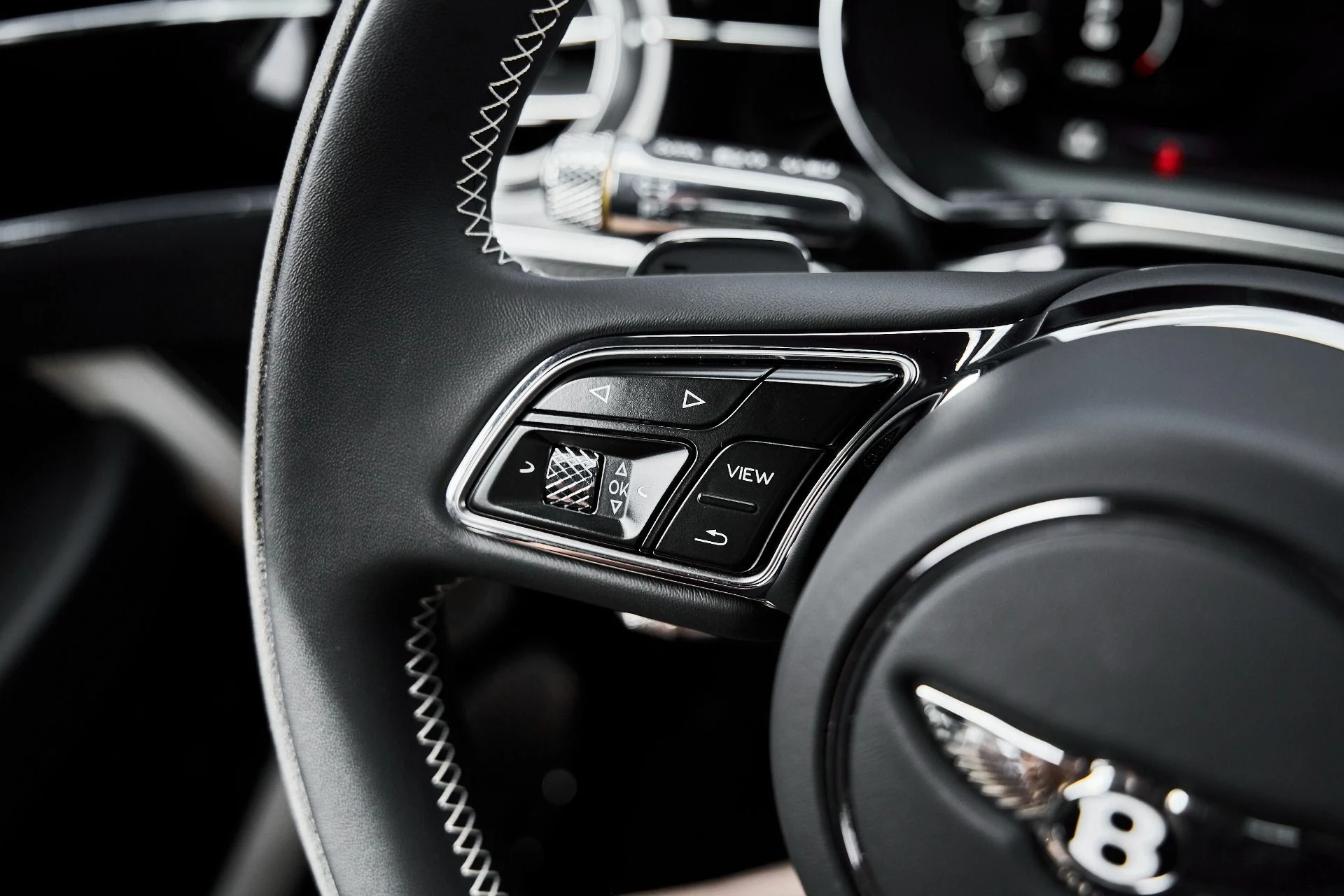 mph043_2640343242_Used_2025_Bentley_Continental_GT_Speed_1777077780_eff814e2c8