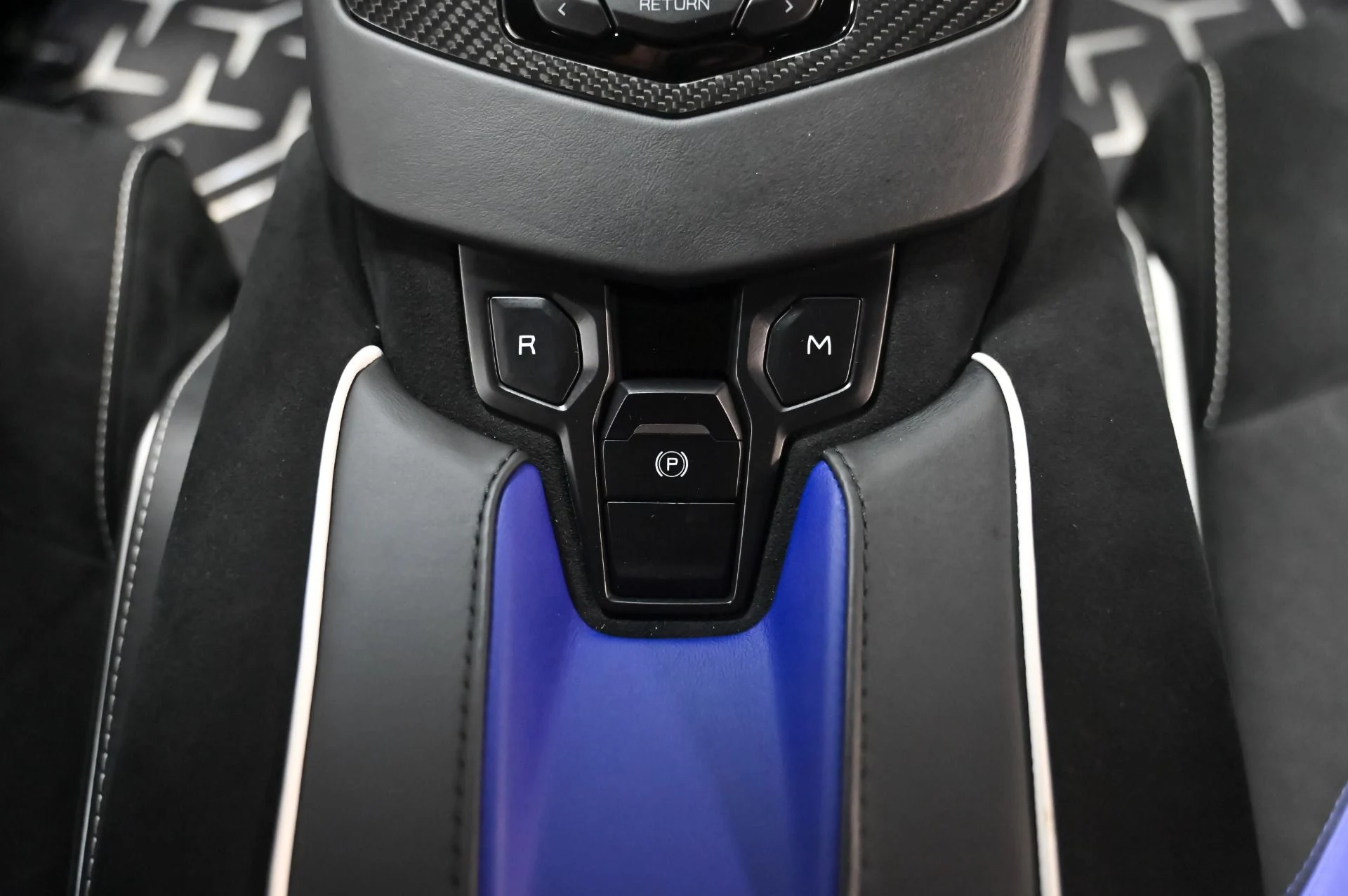 mph043_2641815811_Used_2019_Lamborghini_Aventador_SVJ_1760550459_34cd2862d1