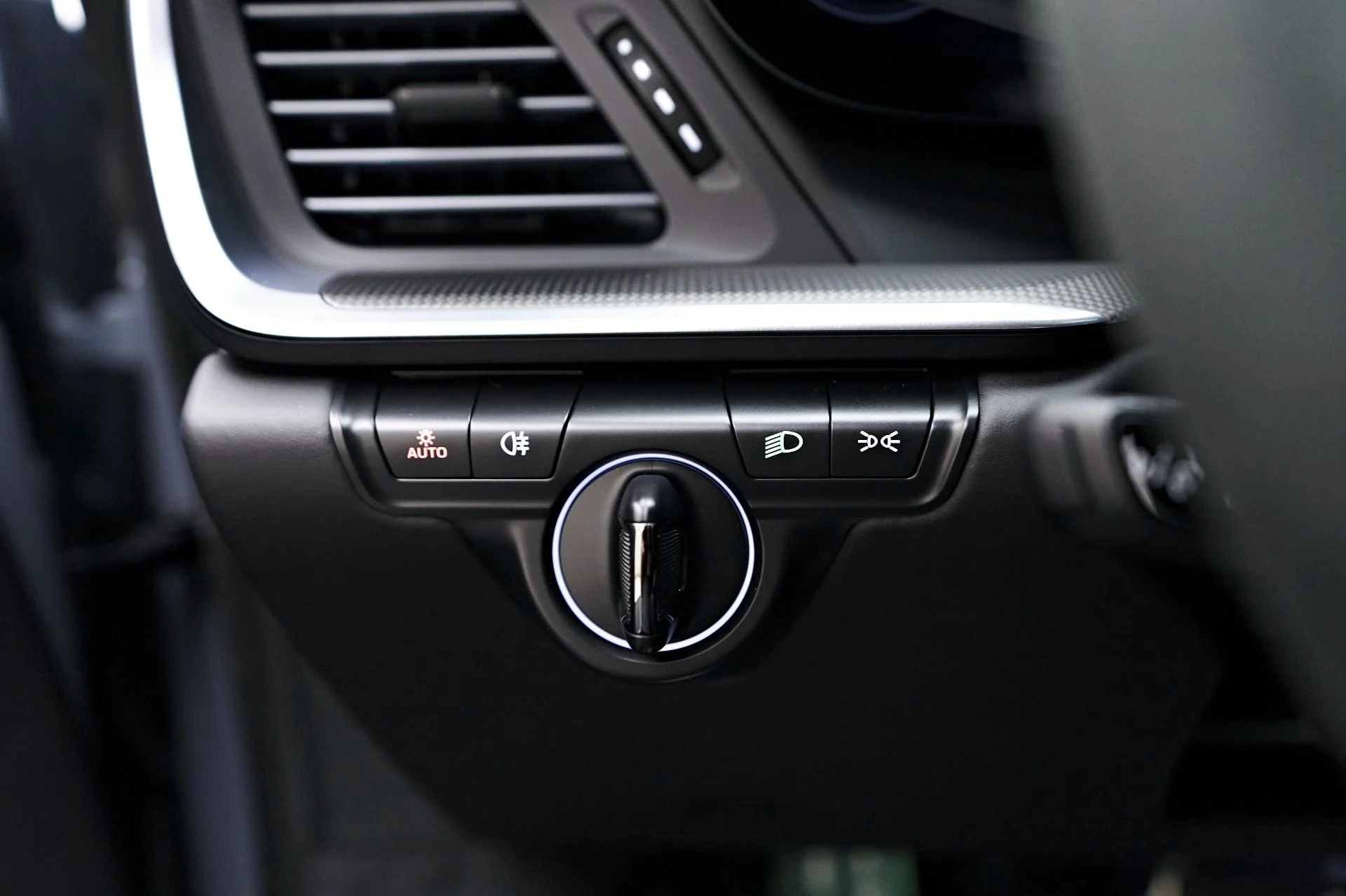 mph043_2642231295_Used_2024_Porsche_911_Turbo_S_1723857576_e866ce0653