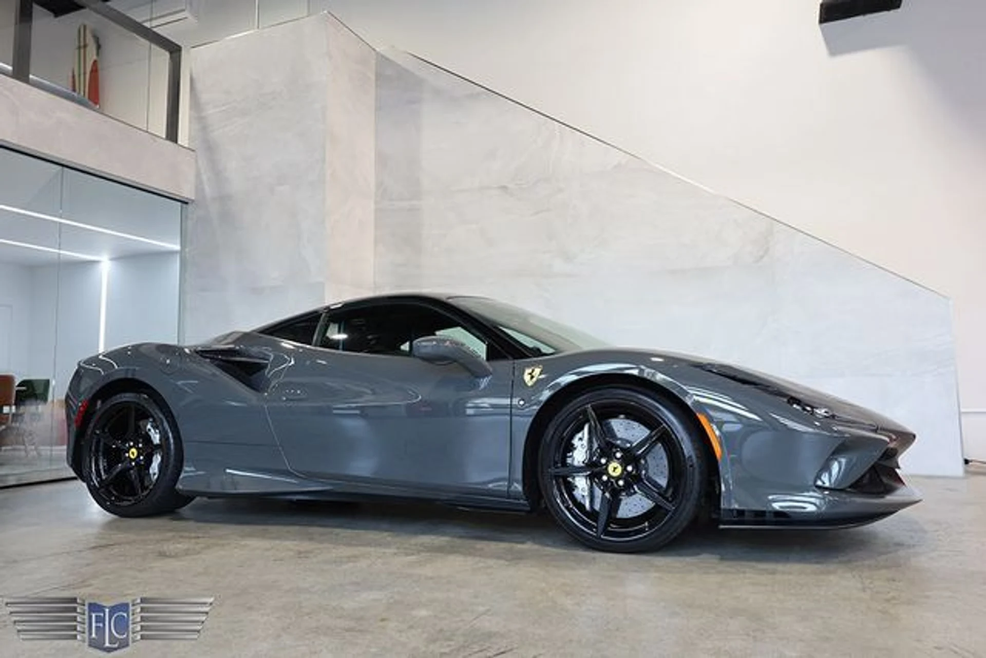 mph043_2654360867_used_2022_ferrari_f8_tributo_coupe_9689_23053332_47_640_5b5bbda194