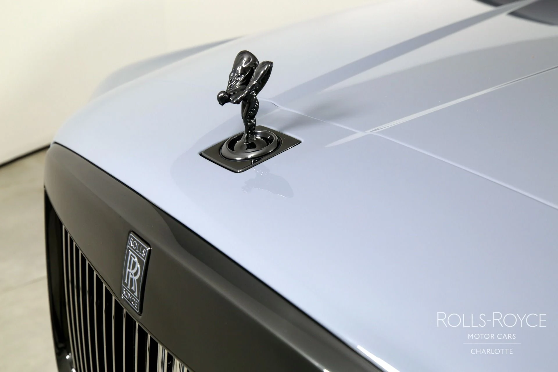 mph043_2663488755_Used_2024_Rolls_Royce_Black_Badge_Cullinan_1745271115_aa986ff8e9
