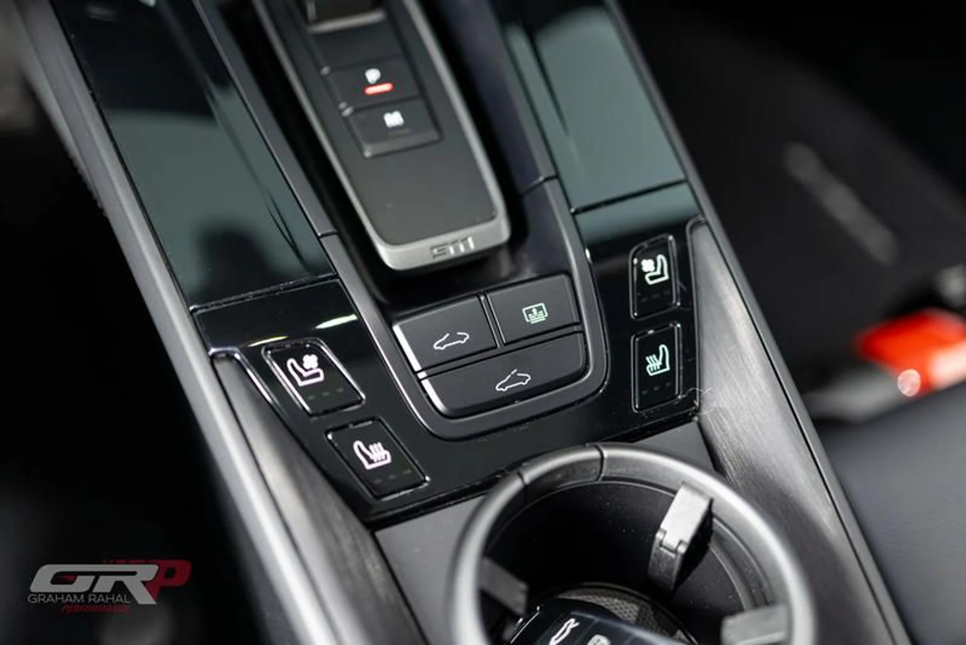 mph043_2677795685_74_A08_D4_E_A7_BE_462_E_8_F22_FBF_9_F44_C92_C4_b11d93ae60