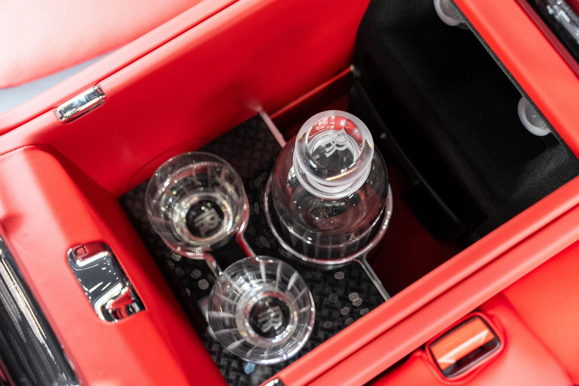 mph043_2718877773_444459225_695cc0b68f3ee920bf5186d6_1a610a3644