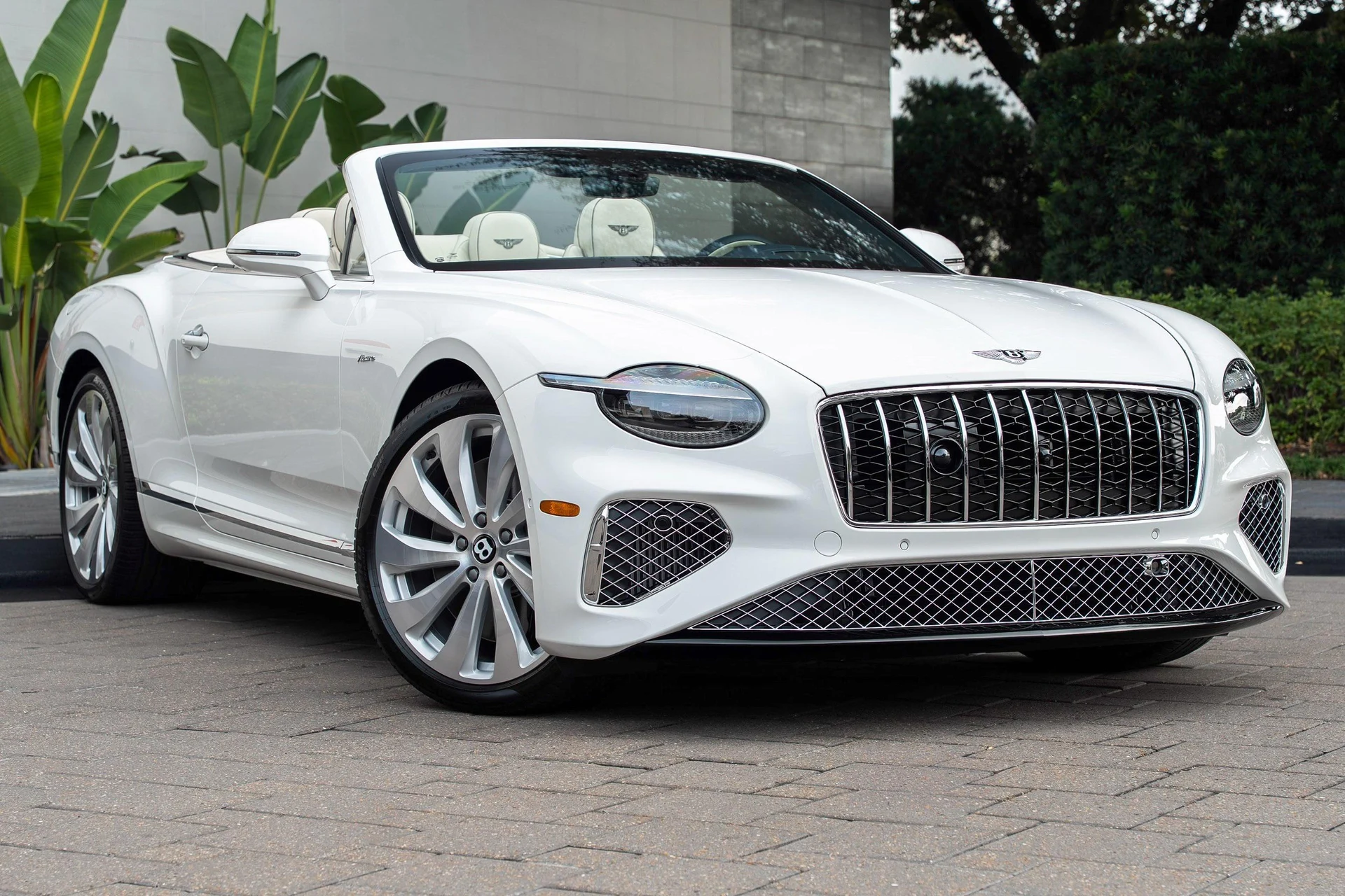 mph043_2729805157_470961996_69312a65437575d81983742b_a438a2cd6f