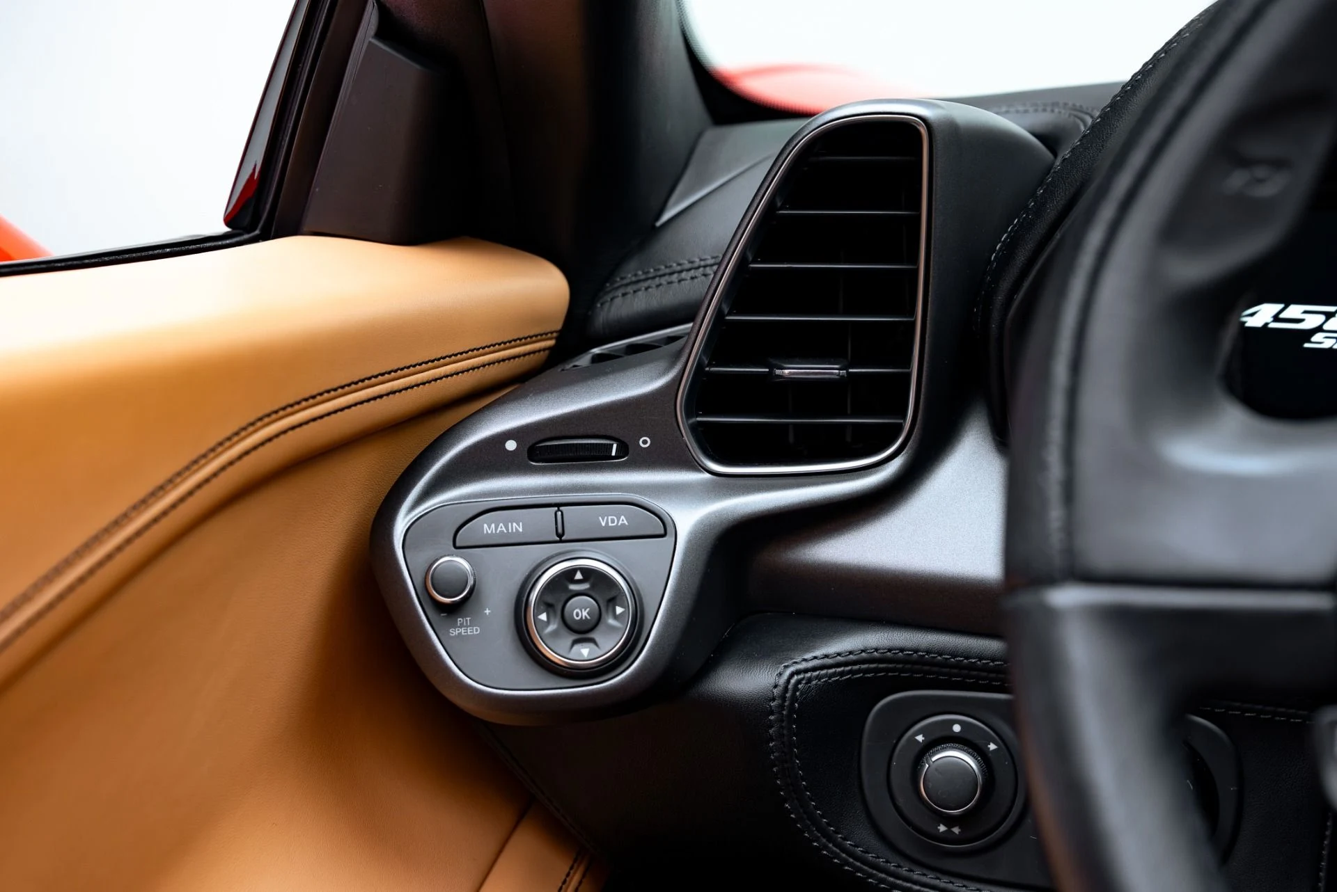 mph043_2743603792_Used_2014_Ferrari_458_Spider_1778539625_ce3489394a