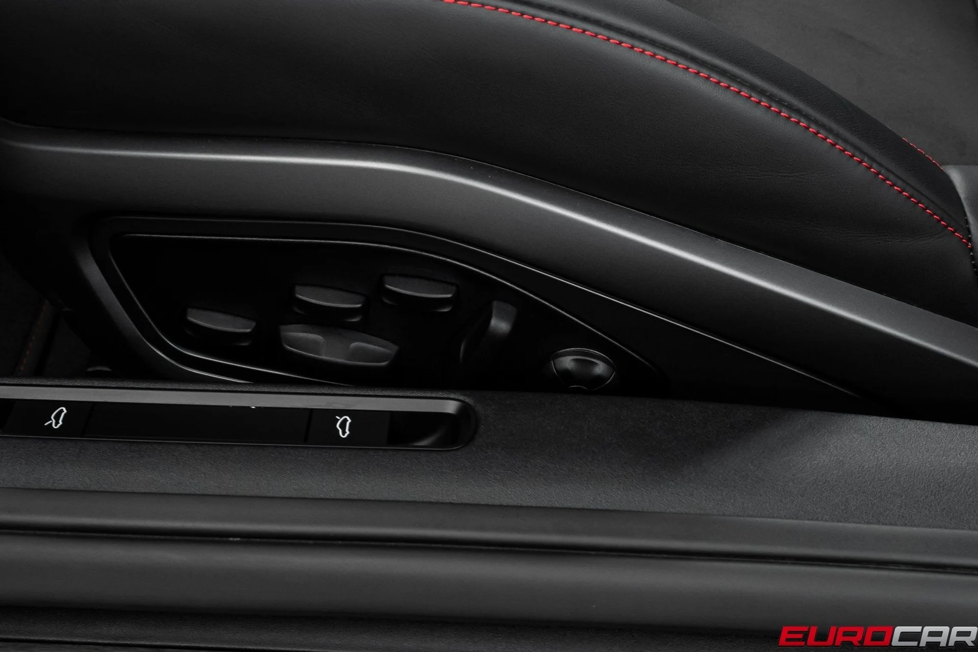 mph043_2743941943_image_44_40879ce06b