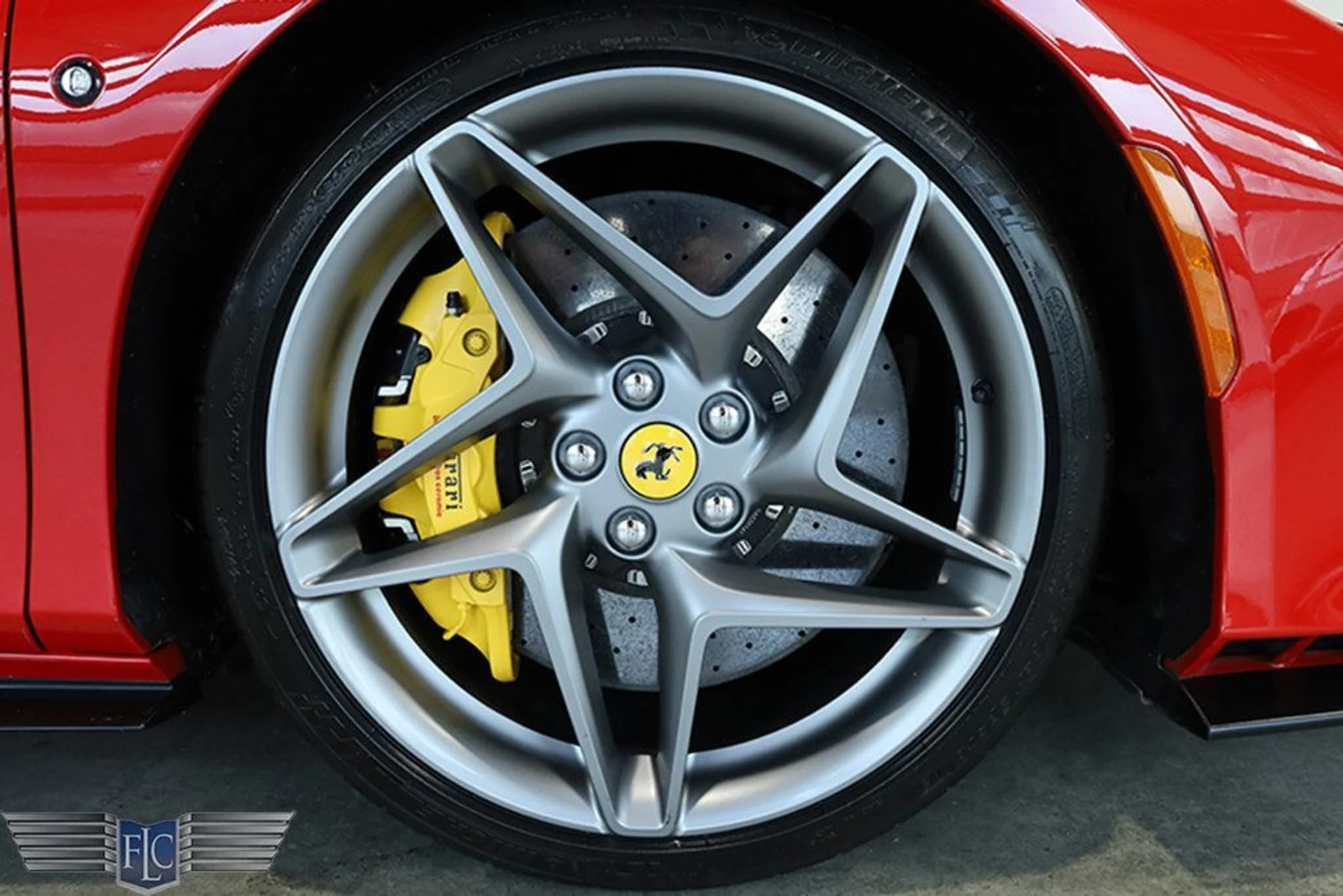 mph043_2749763286_used_2020_ferrari_f8_tributo_coupe_9689_22891893_44_1024_ebd33949a3