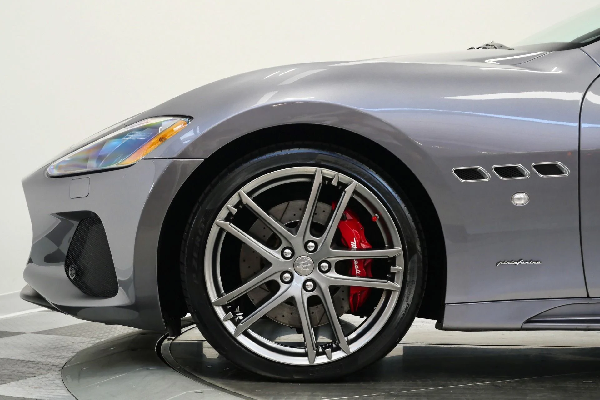 mph043_2759805023_Used_2019_Maserati_Gran_Turismo_Convertible_Sport_Rare_Color_Carbon_Fiber_Interior_Trim_1773689122_29a02ad629