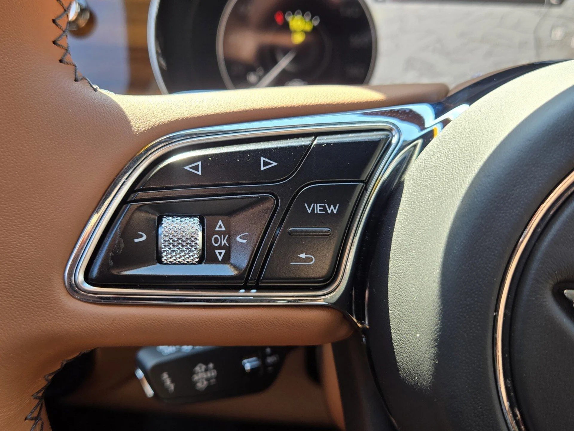 mph043_2775850088_96d2dae8eaa1a2122623cac96da4525dx_d22bd5d8f5