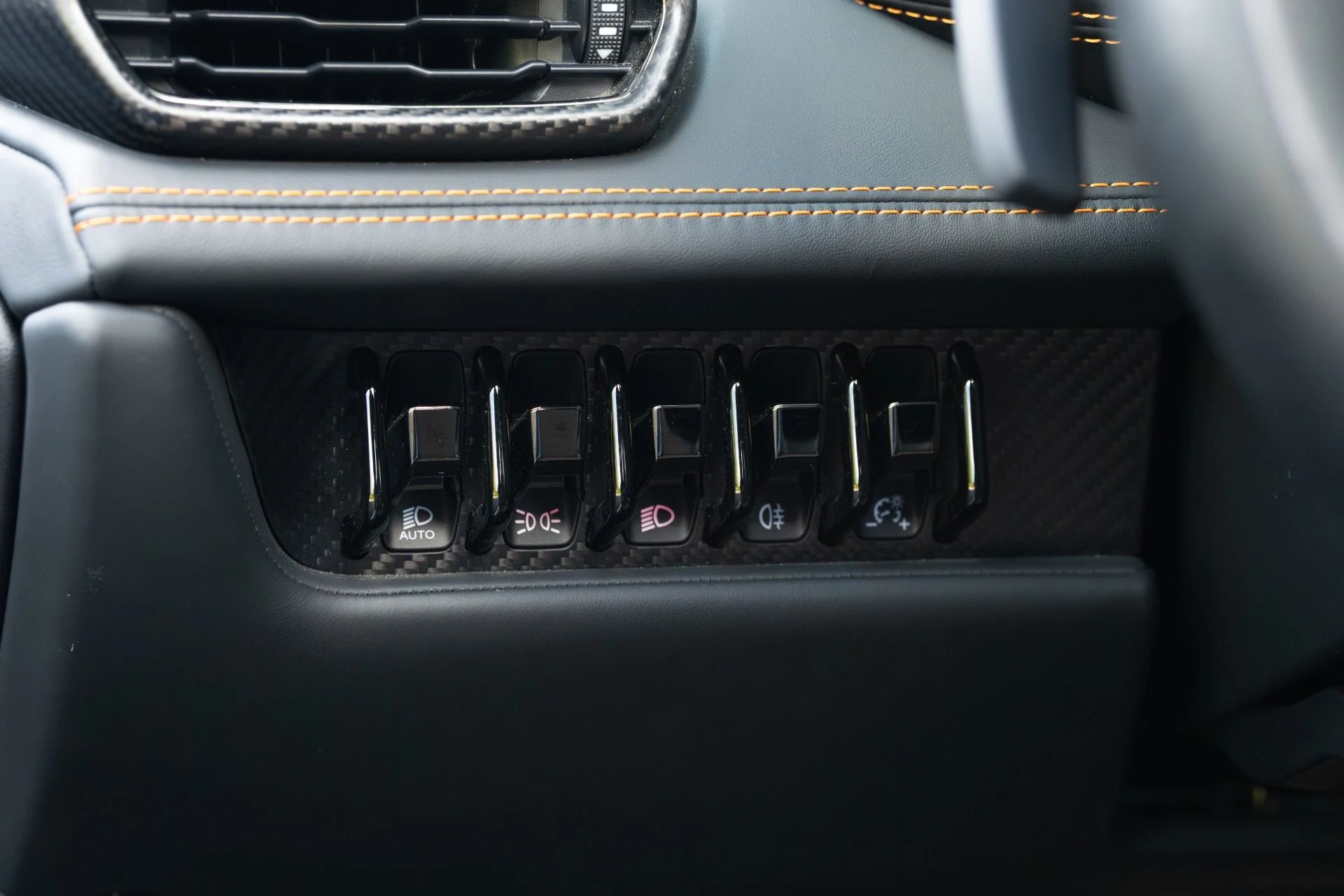 mph043_2776730598_Used_2023_Lamborghini_Huracan_EVO_Spyder_1763055563_cc6d030c25