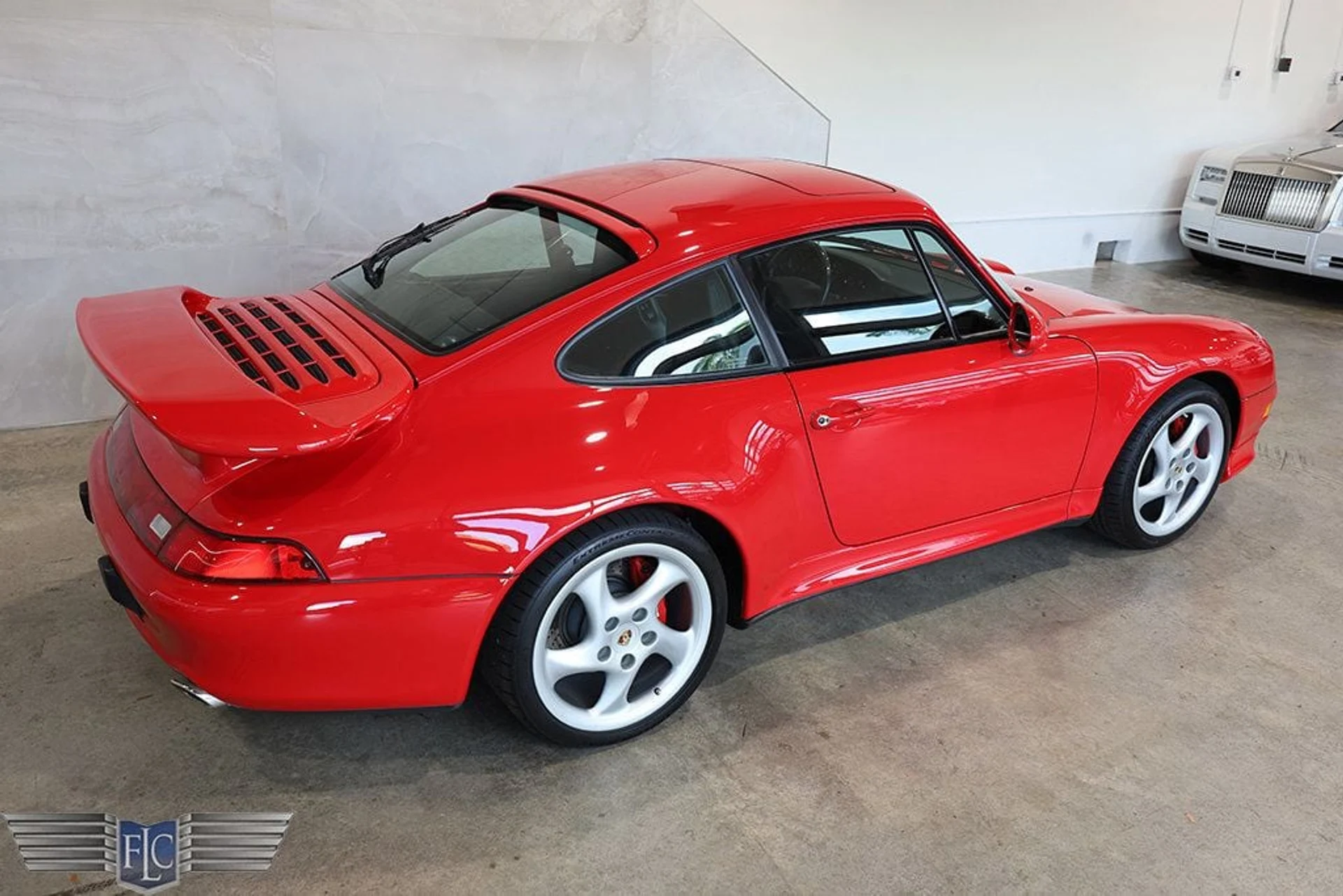 mph043_2779857615_used_1998_porsche_911_carrera_4_2drcoupecarrera4s_9689_22929030_44_1024_8b7ed50650