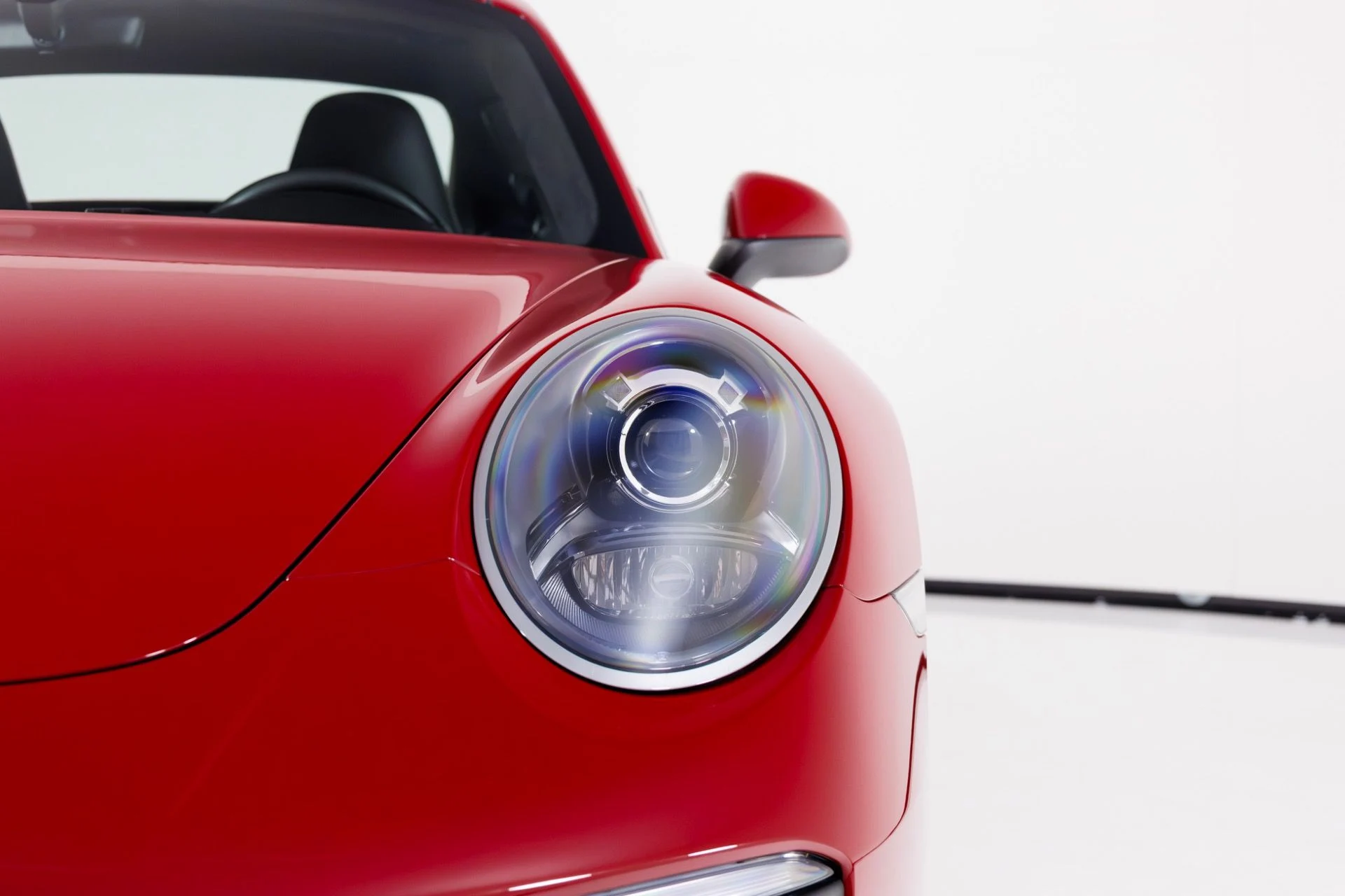 mph043_2794750324_Used_2019_Porsche_911_Carrera_1767051383_1b674044fc