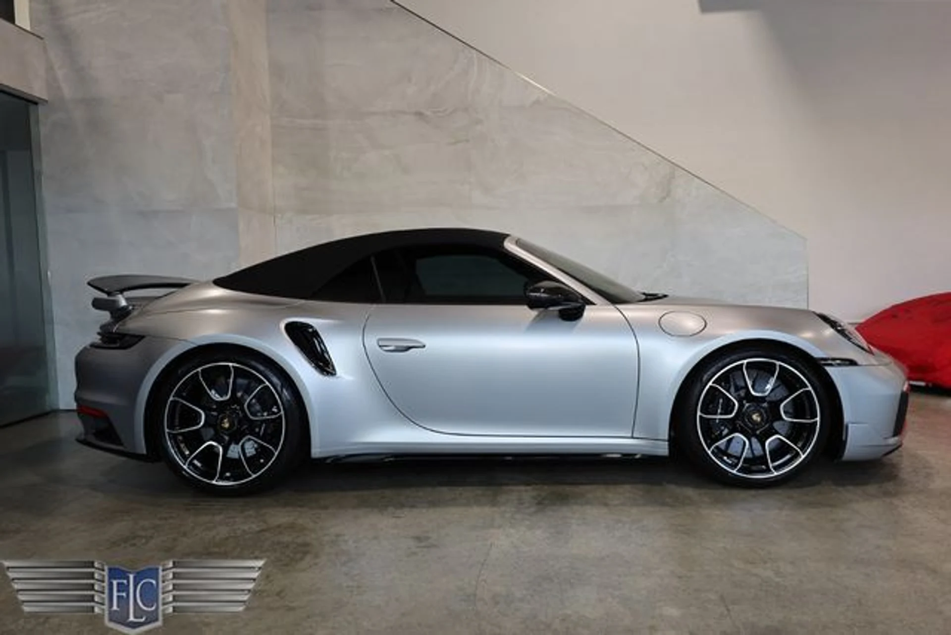 mph043_2810953800_used_2025_porsche_911_turboscabriolet_9689_23063481_48_640_59a6e2ccf3