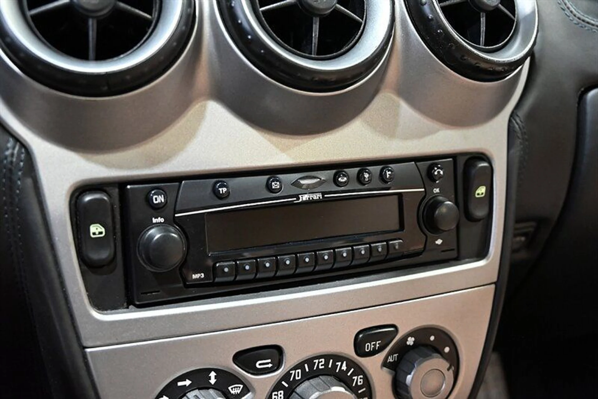 mph043_2814308414_8df9072035_800_bb4b2e1b31