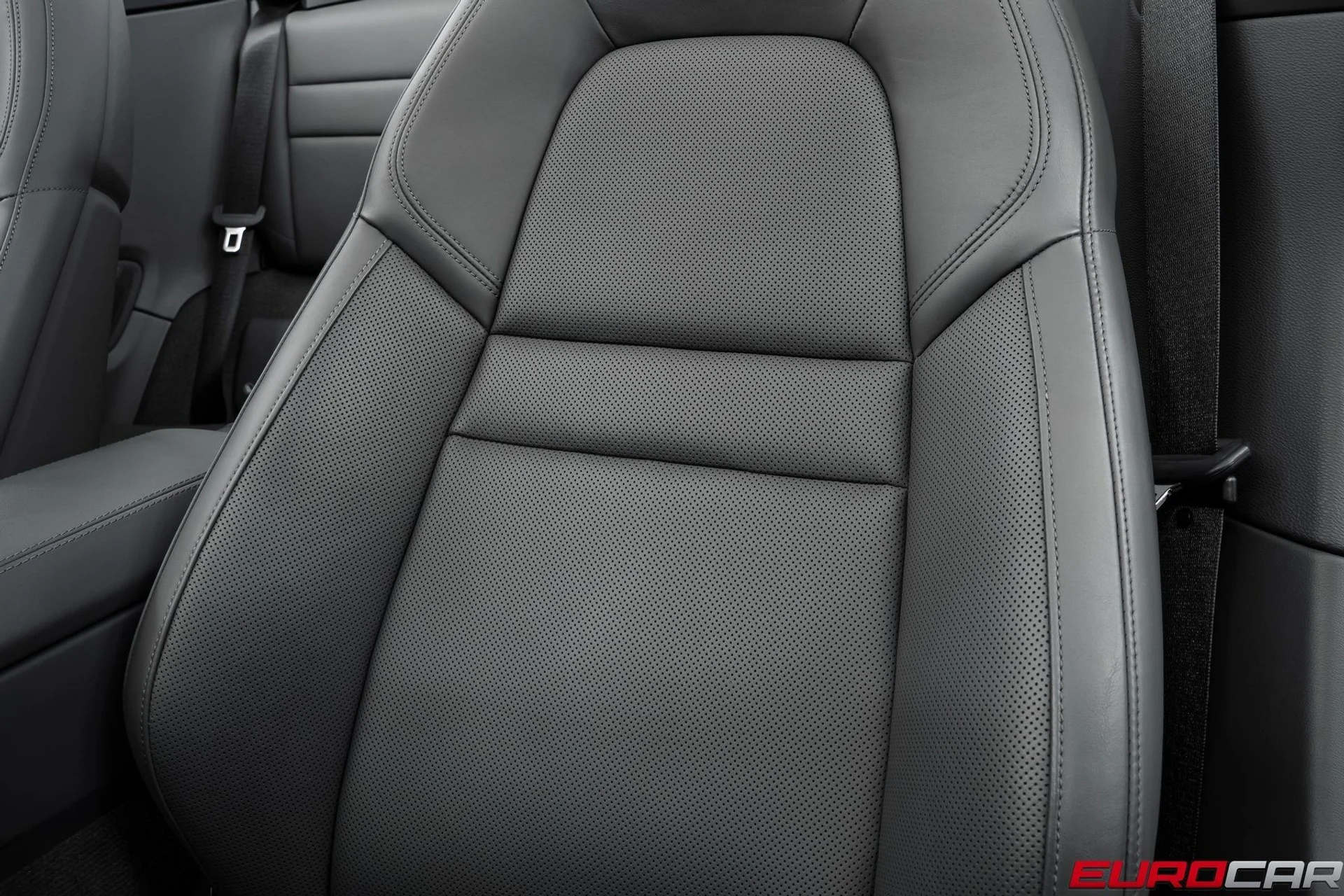 mph043_2827921181_image_44_4c35e16765