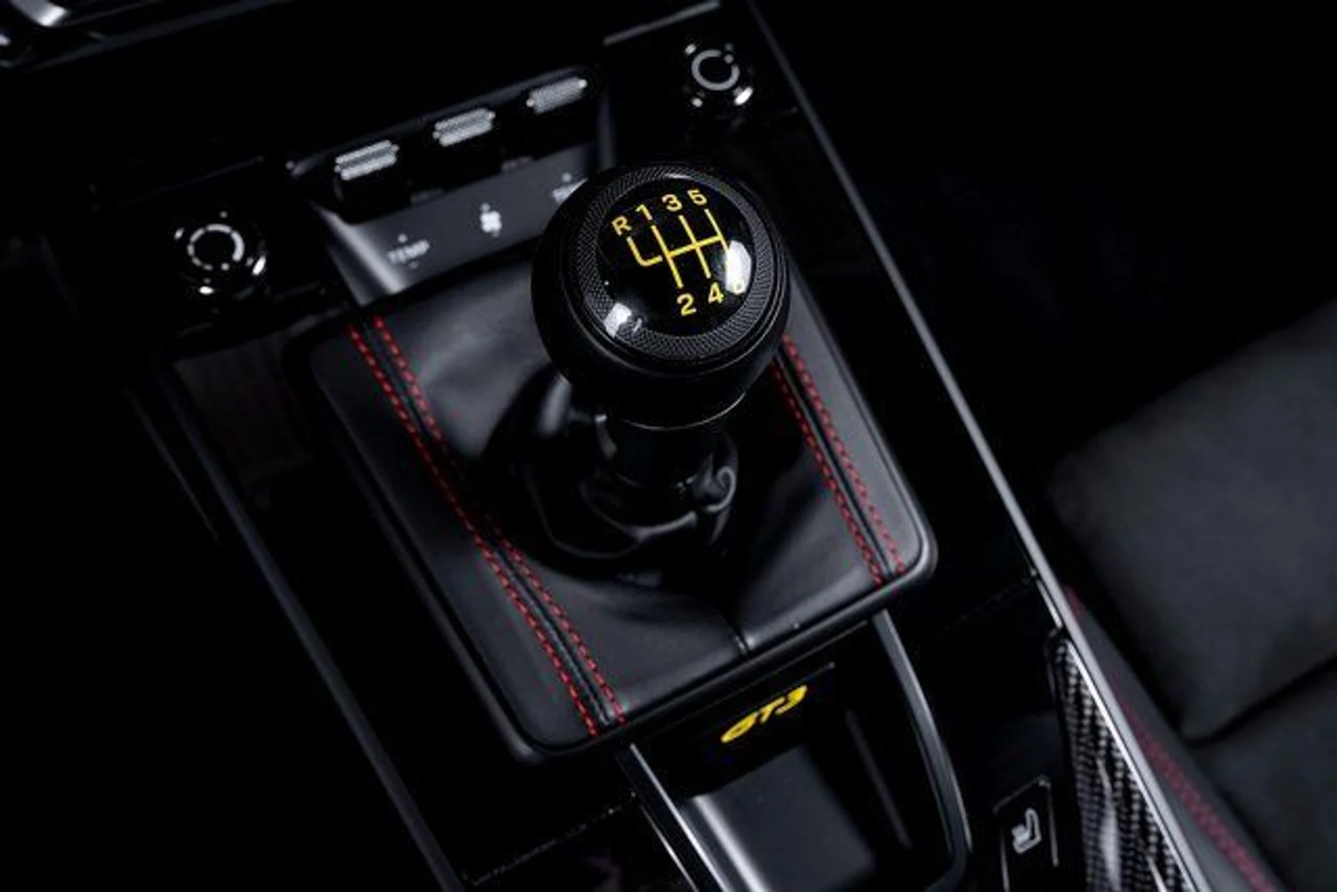 mph043_2843731231_6698b6b9e7b0327576ff3c100d6d7c3cx_4578b4079d