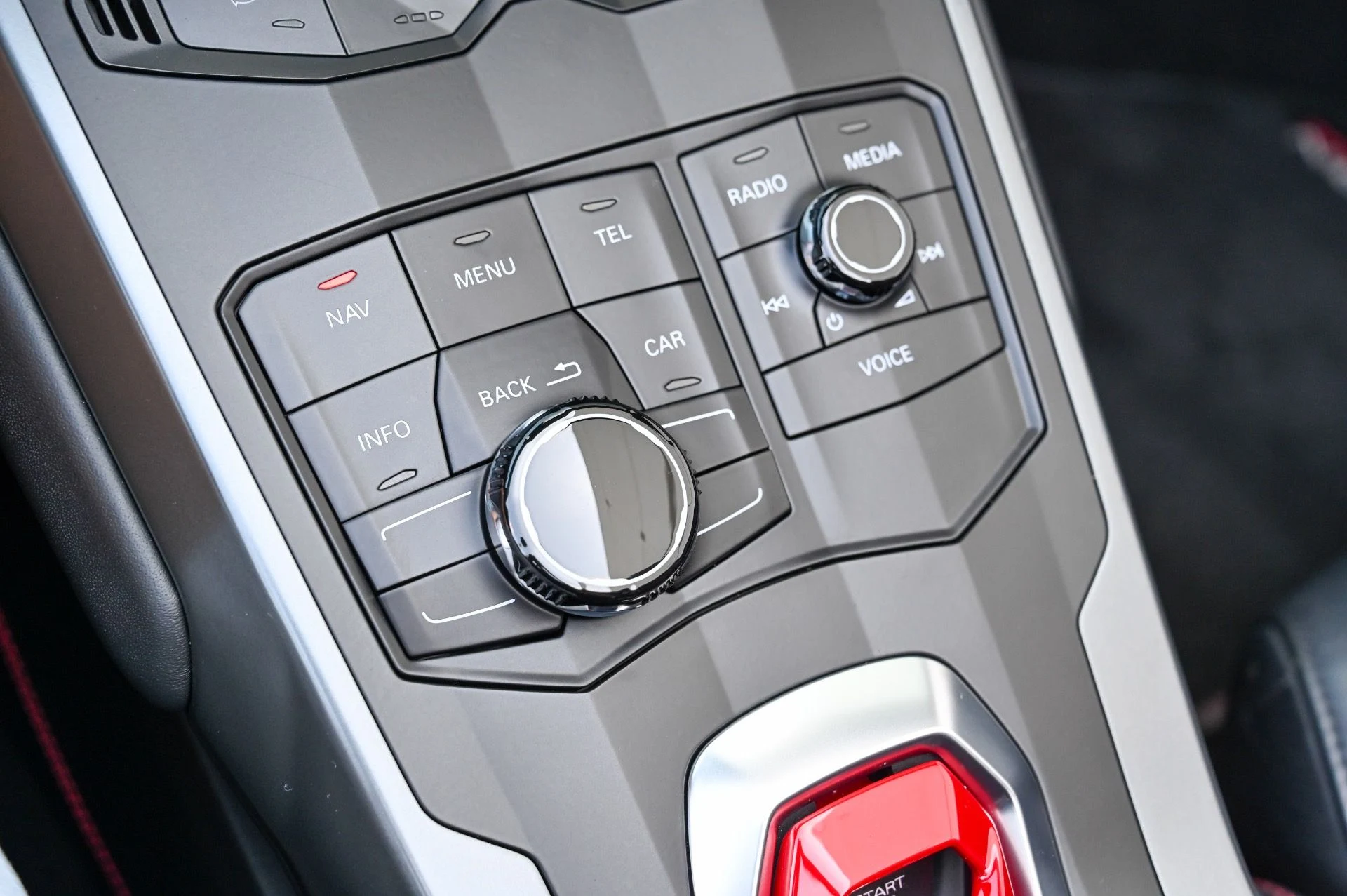 mph043_2864437742_Used_2018_Lamborghini_Huracan_LP_580_2_Spyder_1743021741_ccf4615041