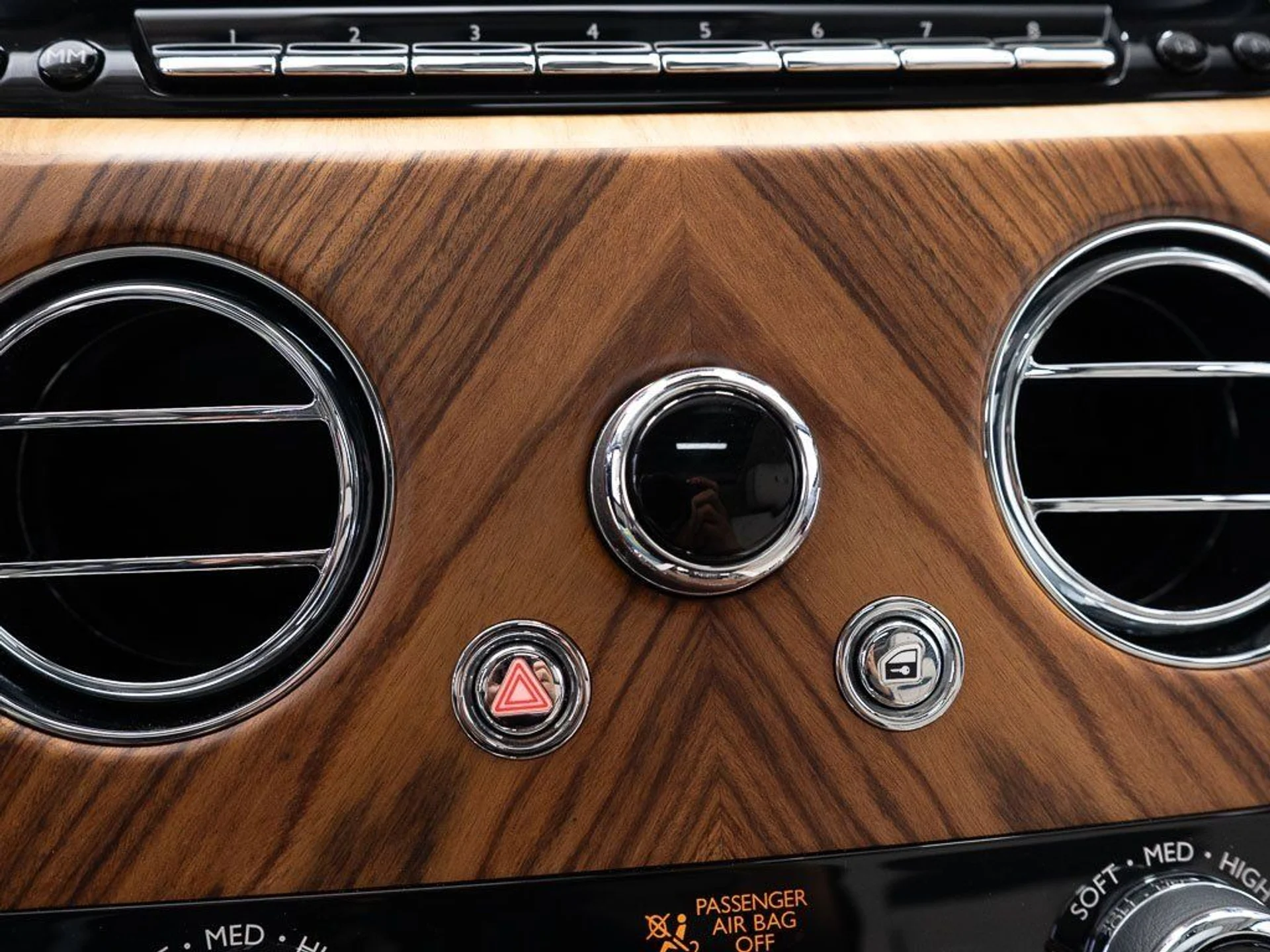 mph043_2864989298_8bd47d033a934293874d23dbbf992c7d_29baaf042a