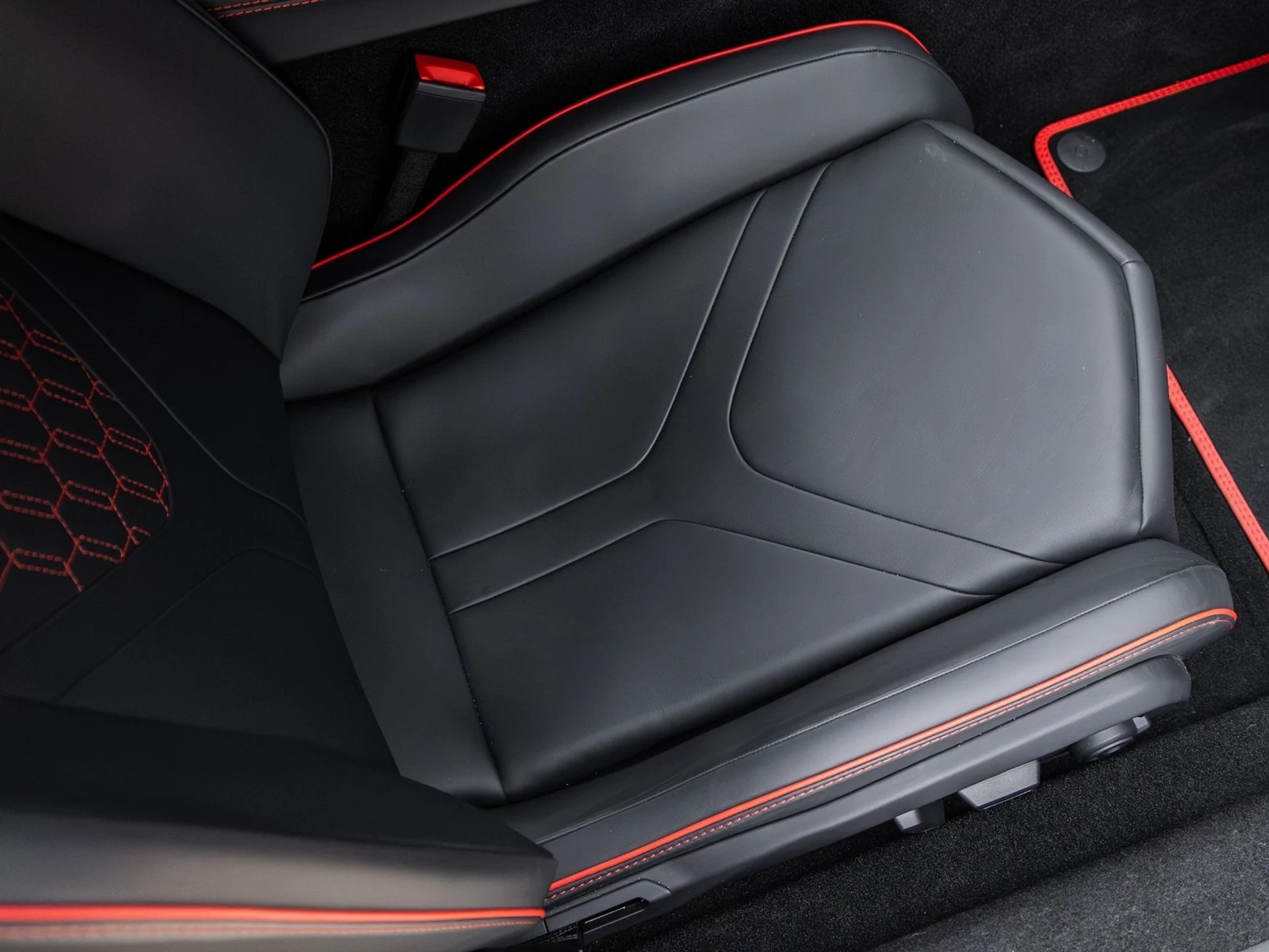 mph043_2868099476_44_f8f320b22e