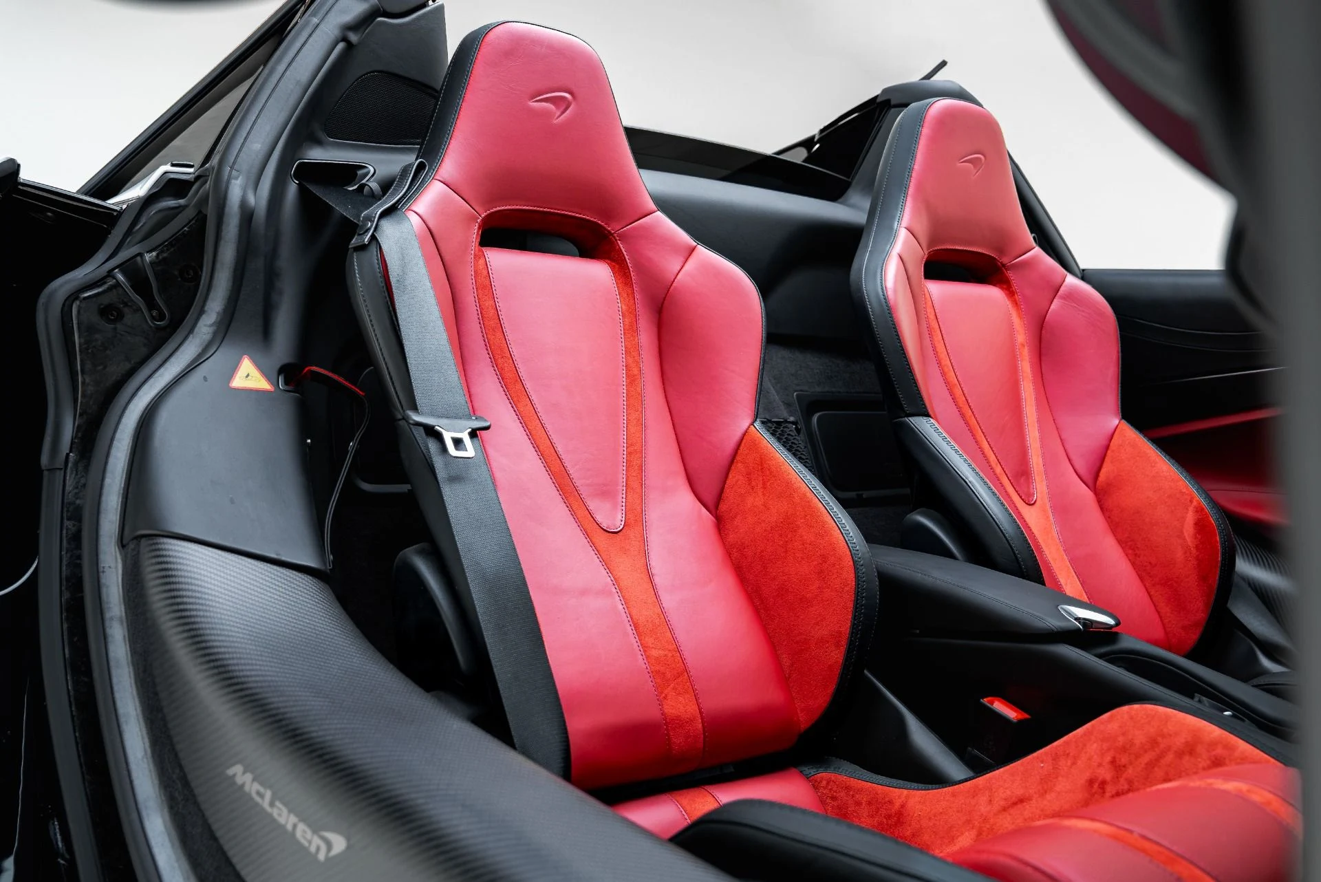 mph043_2886065933_Used_2024_Mc_Laren_750_S_Spider_1788366802_db87468292