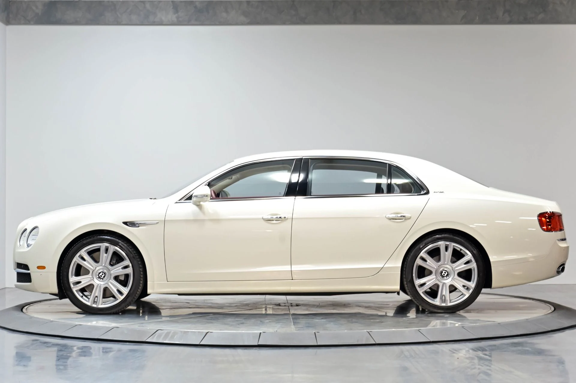 mph043_2893522677_Used_2016_Bentley_Flying_Spur_W12_1779838751_3d07d676eb