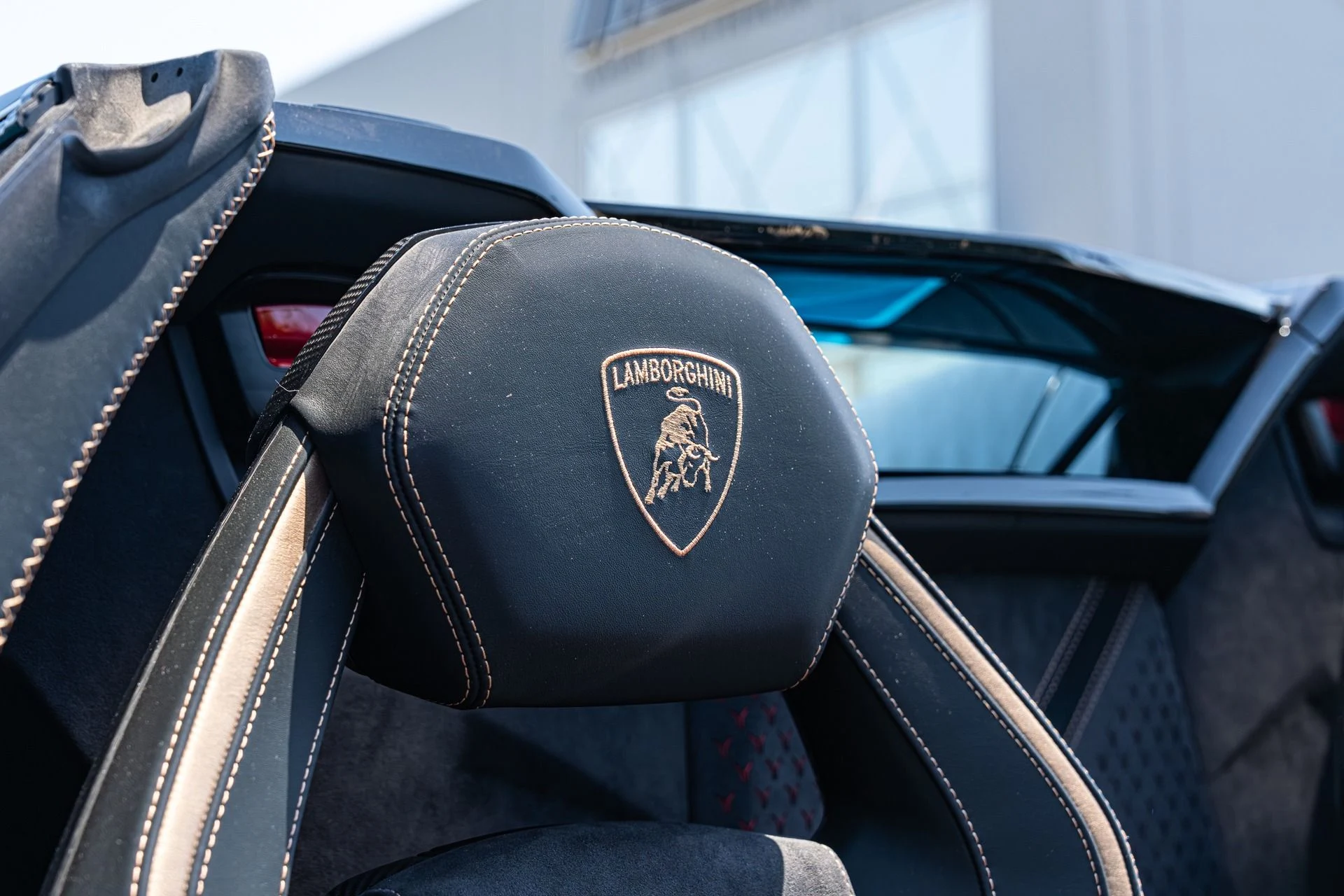 mph043_2934084517_Used_2022_Lamborghini_Aventador_LP_780_4_Ultimae_1755037008_c964bc3d1a