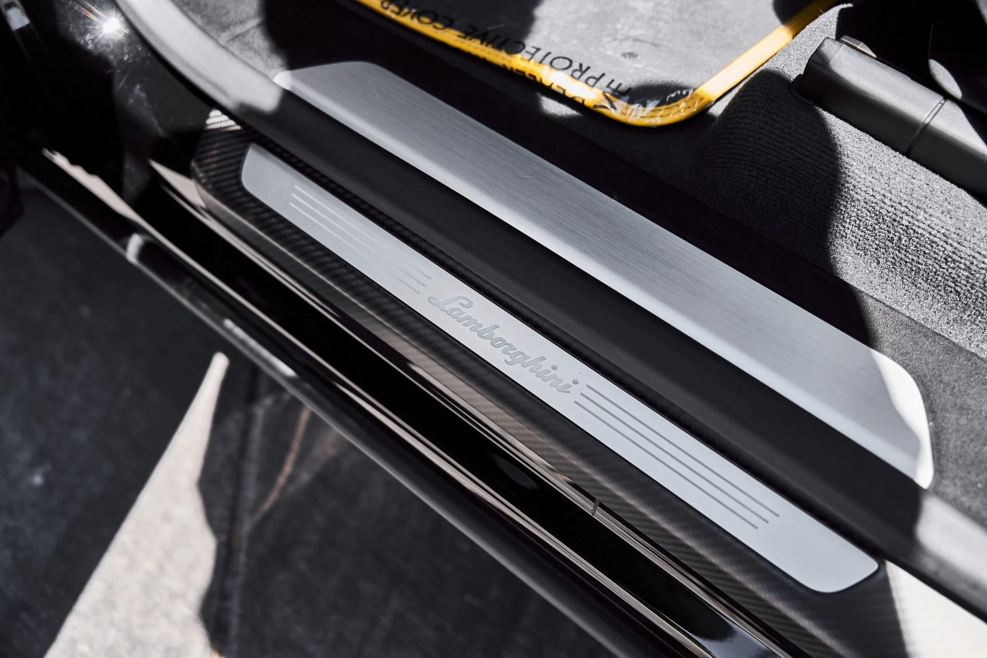 mph043_2938819850_Used_2024_Lamborghini_Urus_Performante_1778117023_570f810265