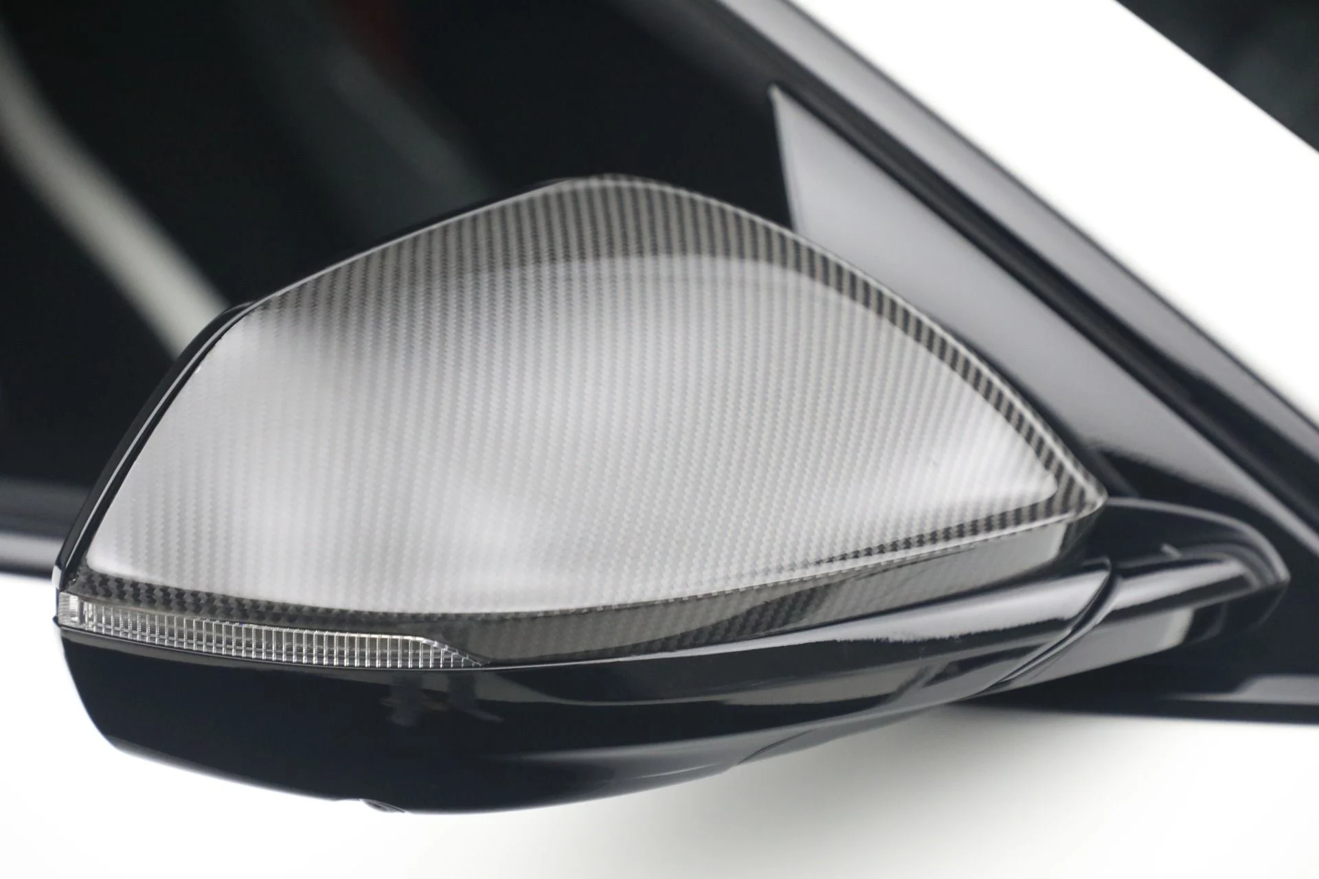 mph043_2940867751_Used_2024_Lamborghini_Urus_Performante_1775061116_83f7ef7a75