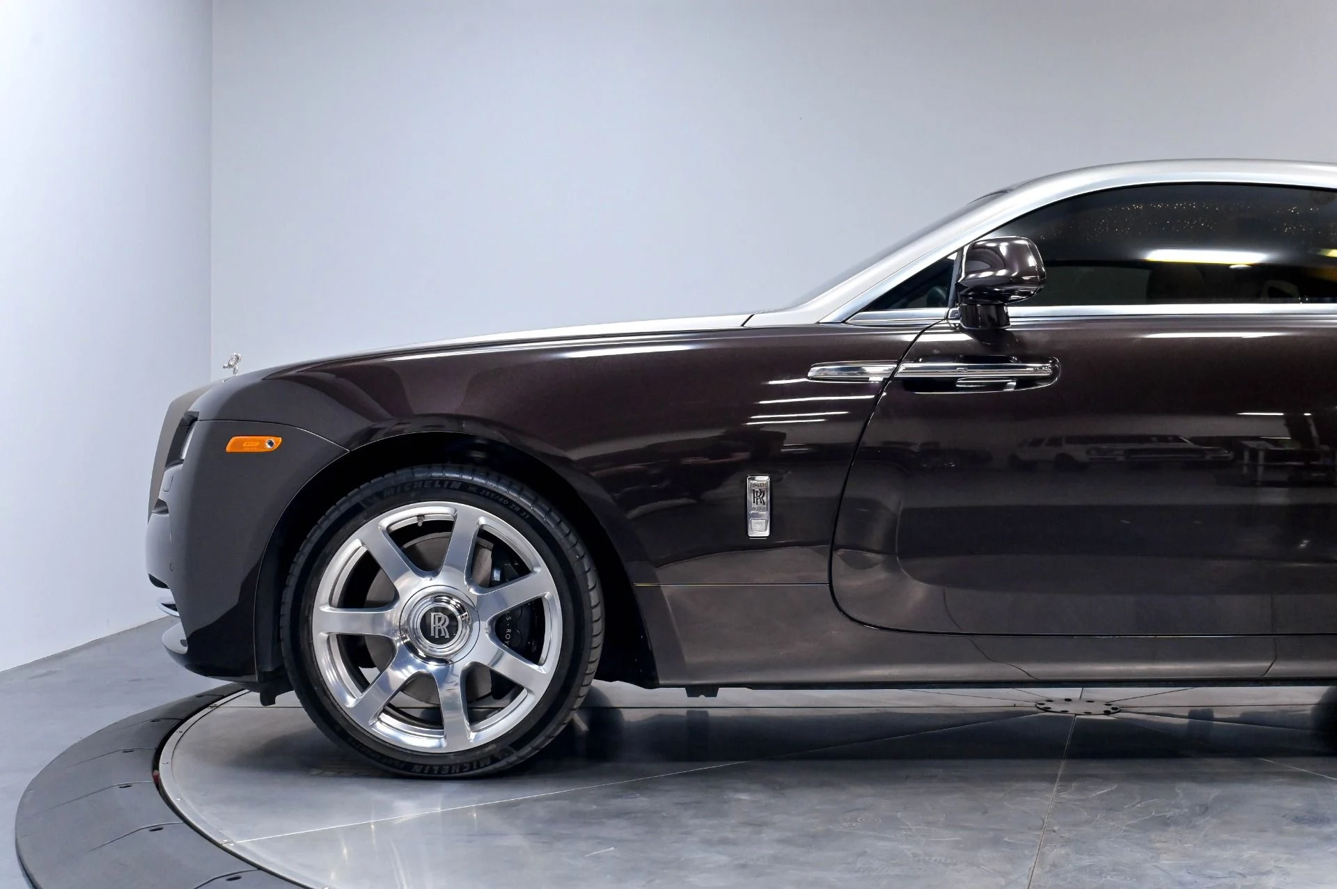 mph043_2942872538_Used_2014_Rolls_Royce_Wraith_1783020984_d8dd1bb52a