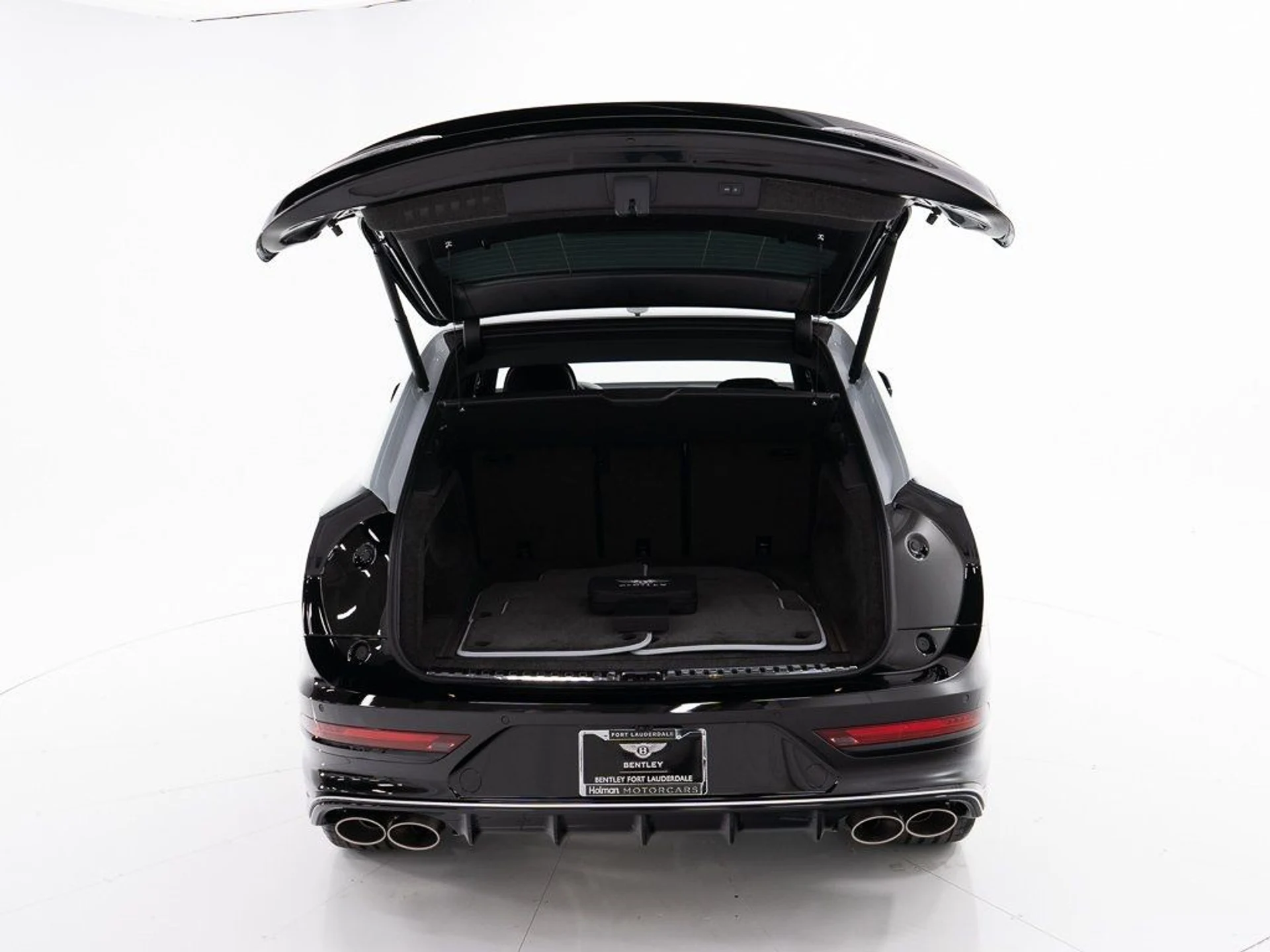 mph043_2953914417_72bfe1e80c07e44a004206b140530d98_5eafadcf69