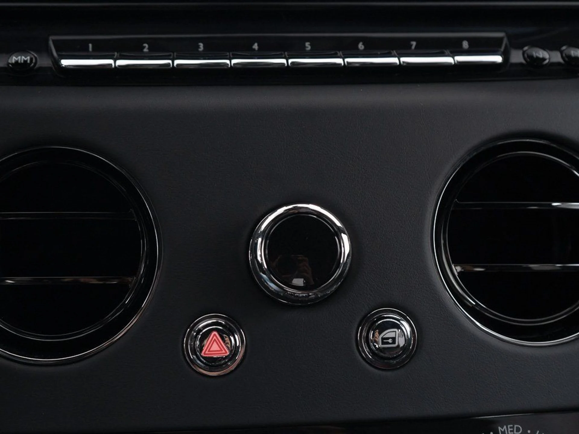 mph043_2956381744_6d48a8fb6bee7071142cab14e3a5ab28_074bb50f35