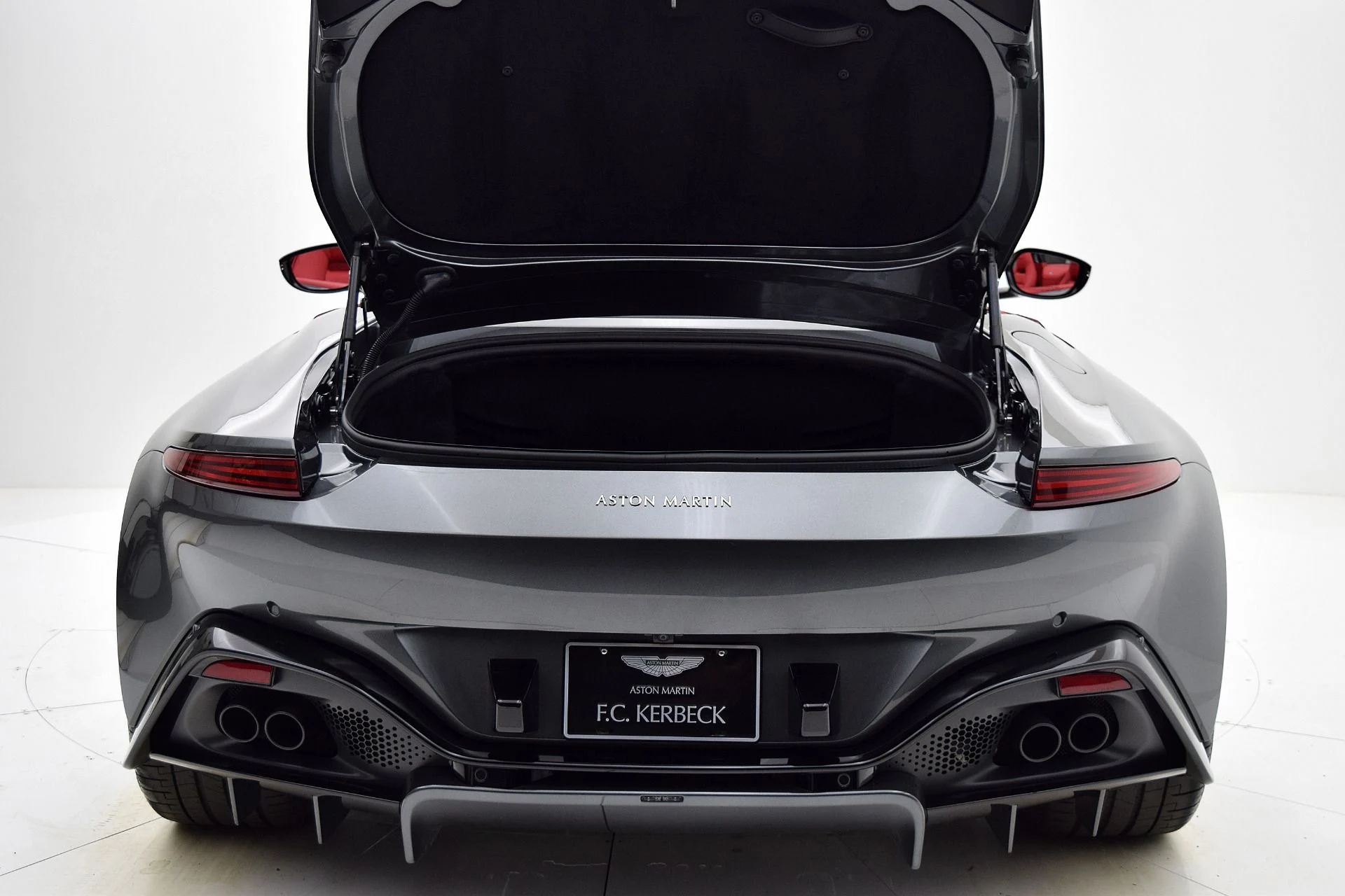 mph043_2977237617_Used_2021_Aston_Martin_Vantage_Roadster_1750176742_fa9bcf1904