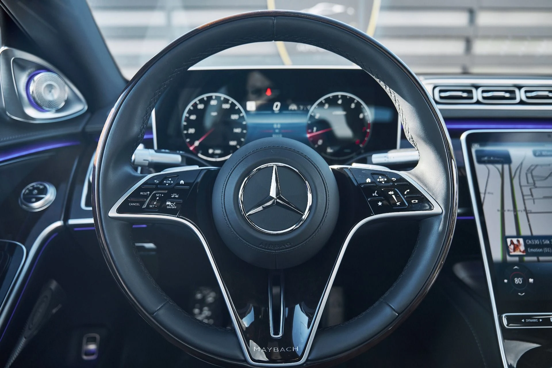 mph043_2977701731_Used_2025_Mercedes_Benz_S_Class_Maybach_S_580_1769305328_4d61b34824