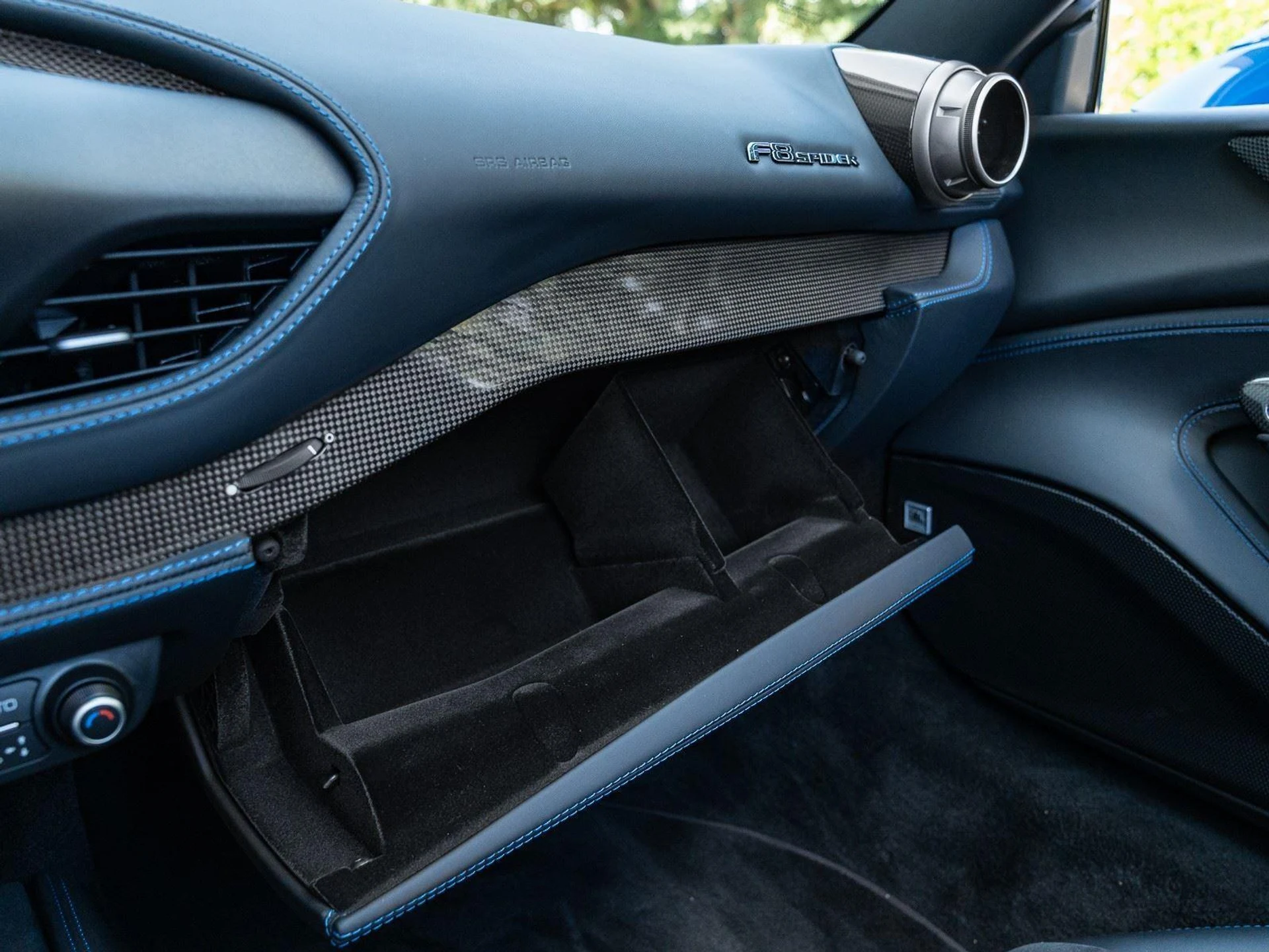 mph043_3005736622_Used_2021_Ferrari_F8_Spider_1773864568_5896904c20