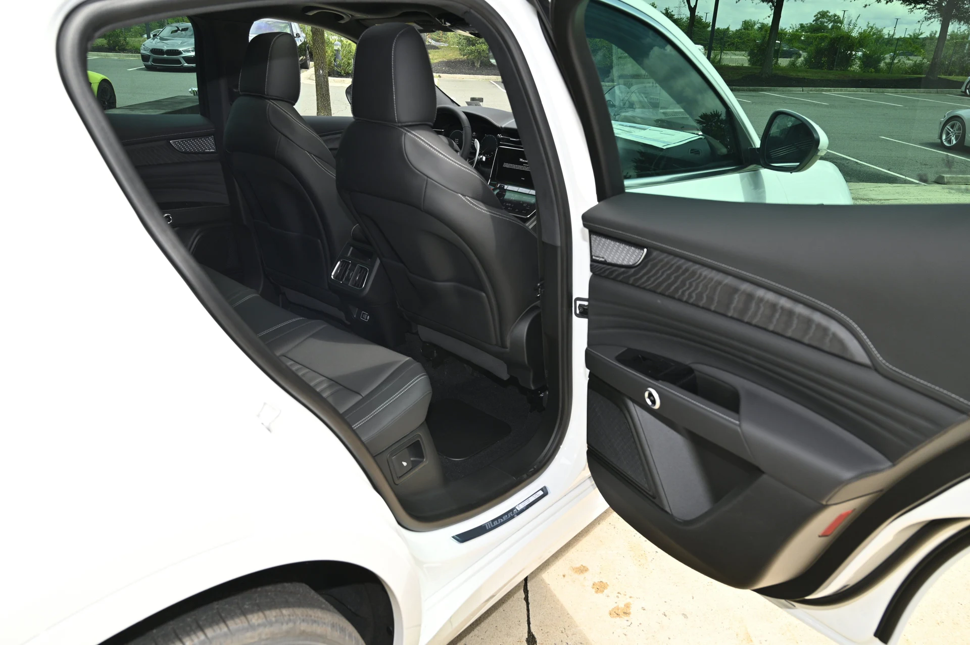 mph043_3056240907_3bafab5e27c64d5ba84ae710b8064a17_5f494784fc