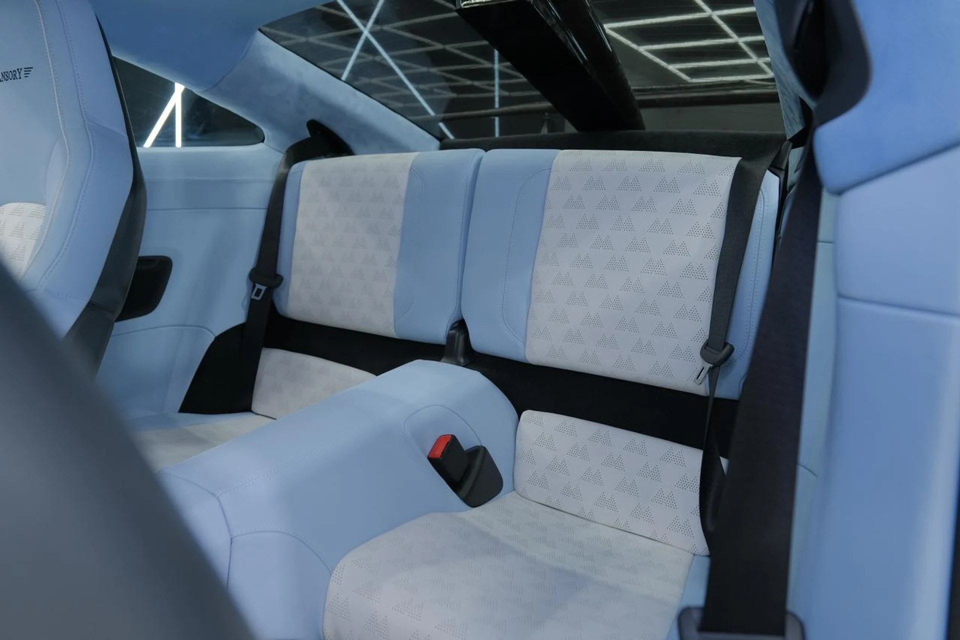 mph043_3063174058_45554b3a8d3dd0bd589384b06cde089f_e155f946fd