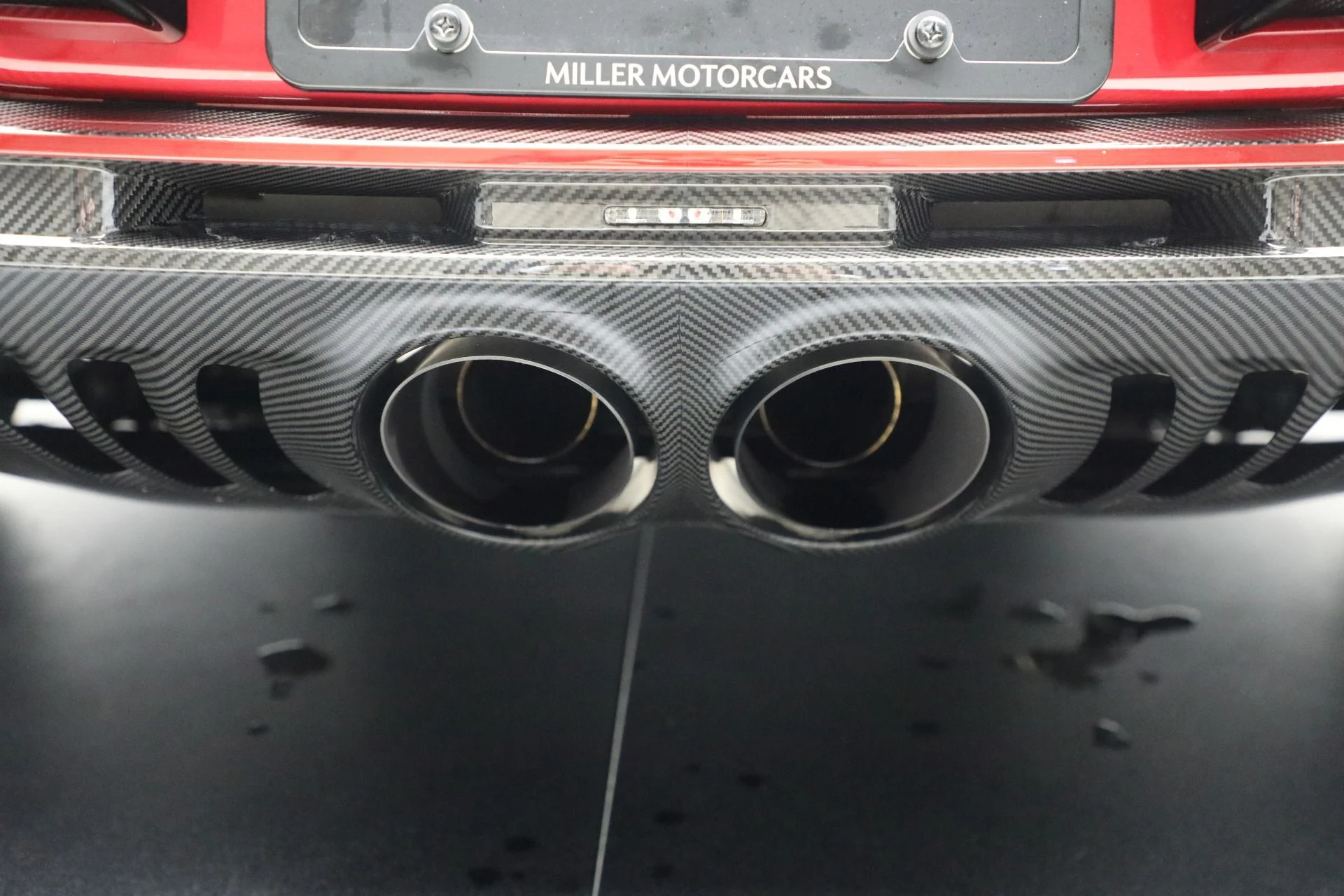 mph043_3069020466_Used_2023_Aston_Martin_Vantage_V12_1839b8110c