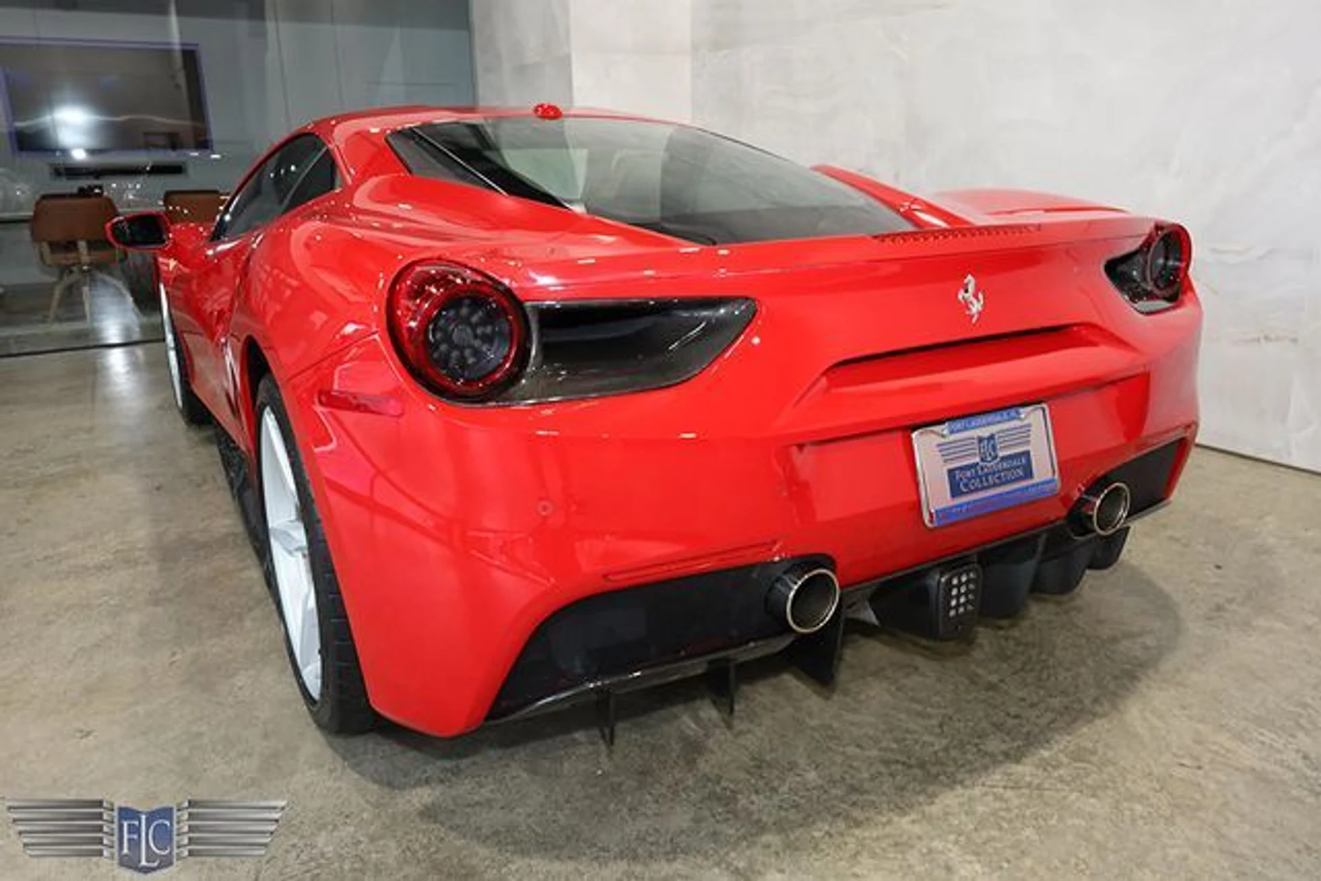 mph043_3070258828_used_2018_ferrari_488_gtb_coupe_9689_23040526_47_640_f37c3f0e14